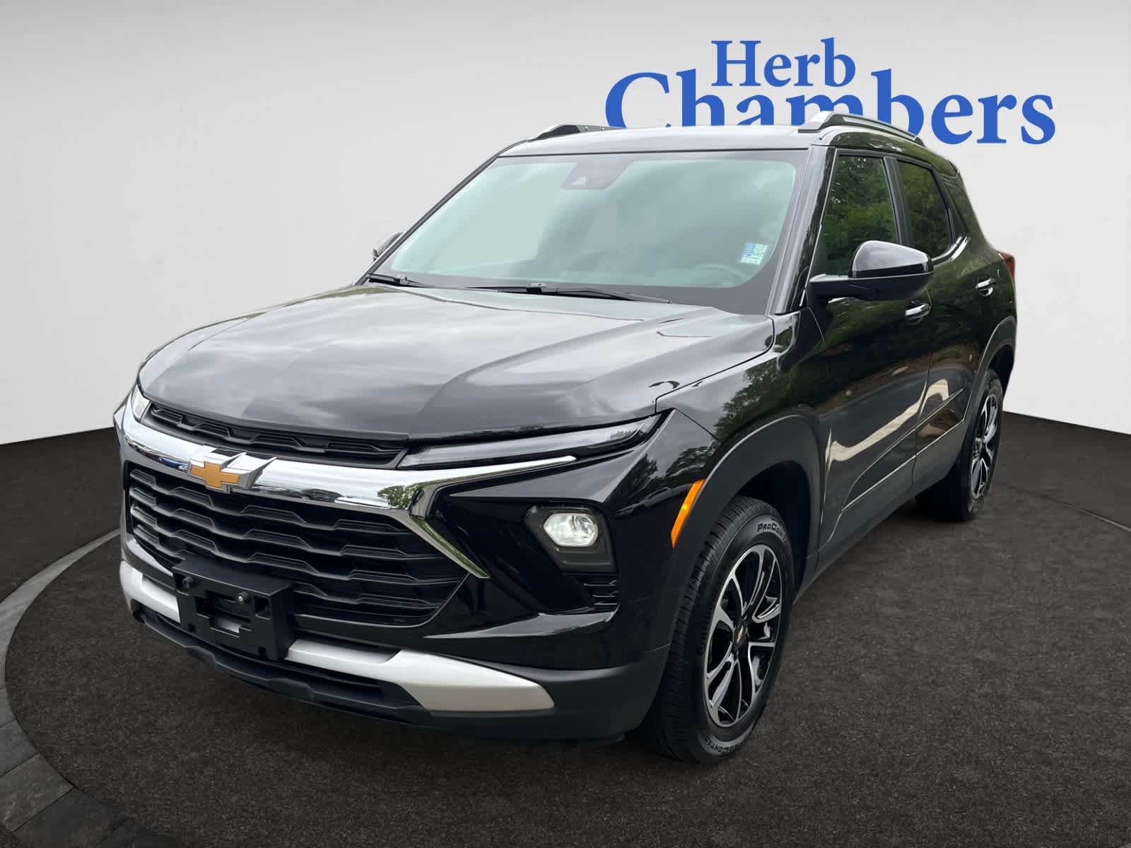 used 2024 Chevrolet TrailBlazer car, priced at $28,898