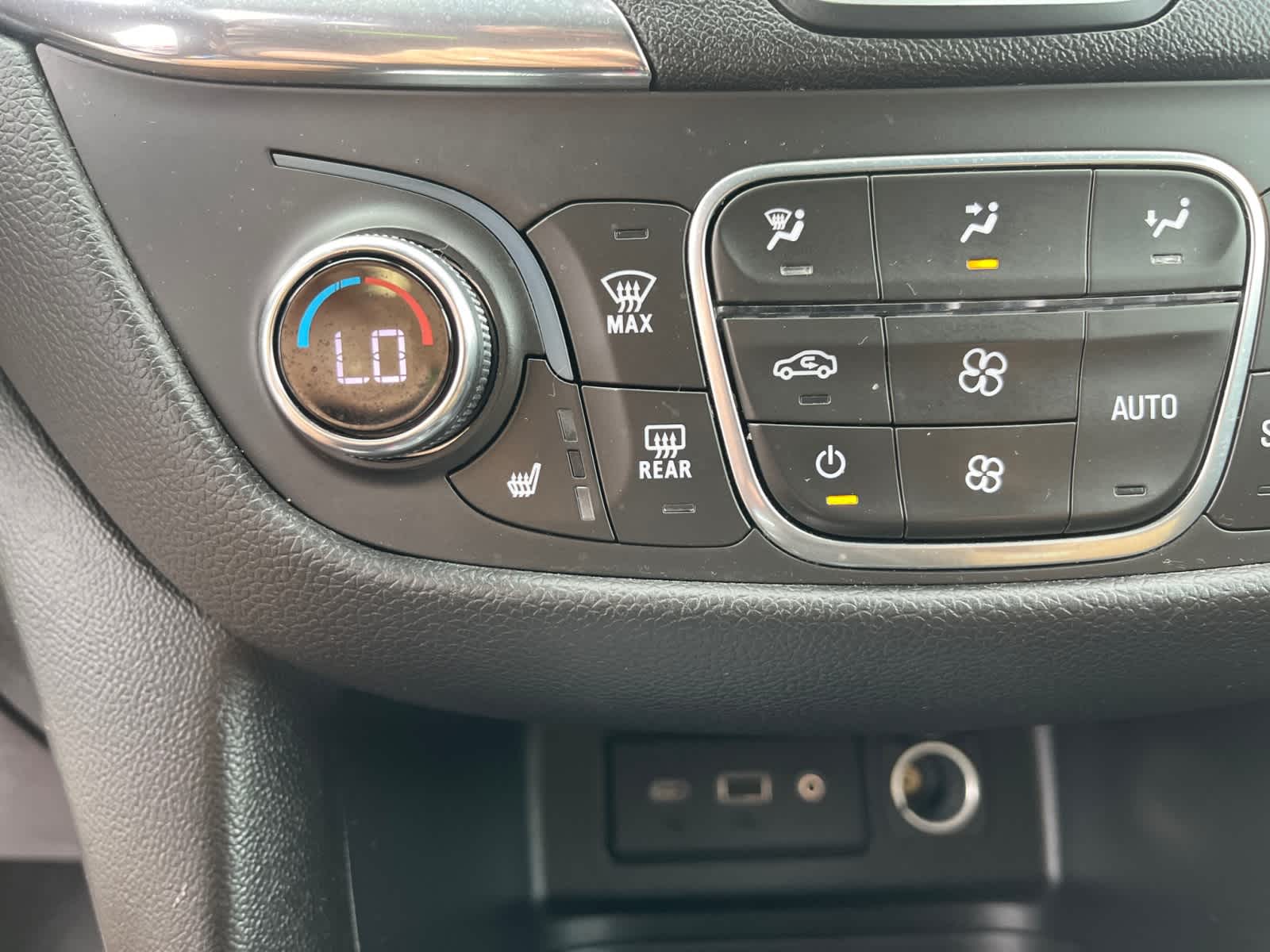used 2020 Chevrolet Equinox car, priced at $19,448