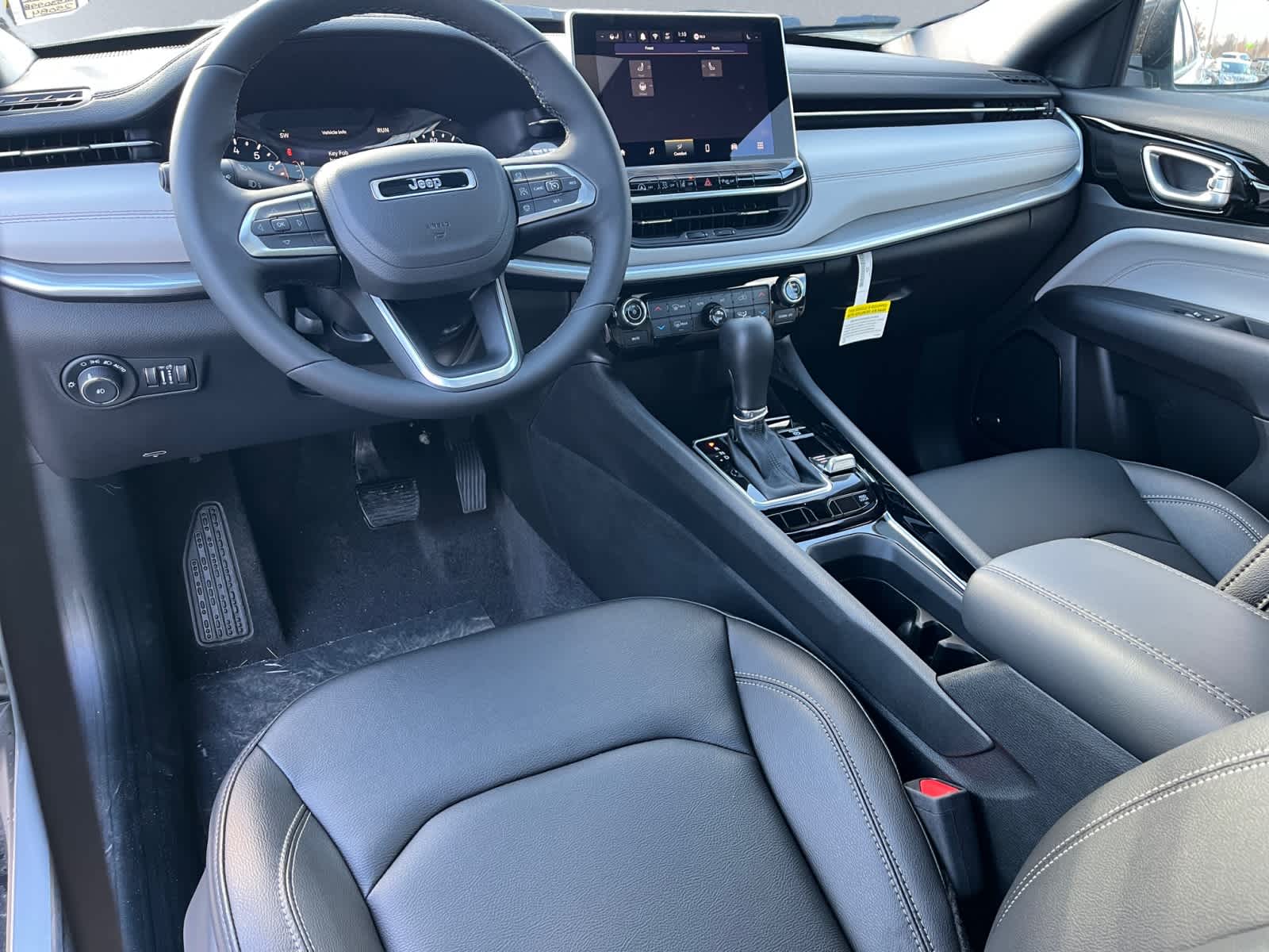 new 2025 Jeep Compass car, priced at $37,710