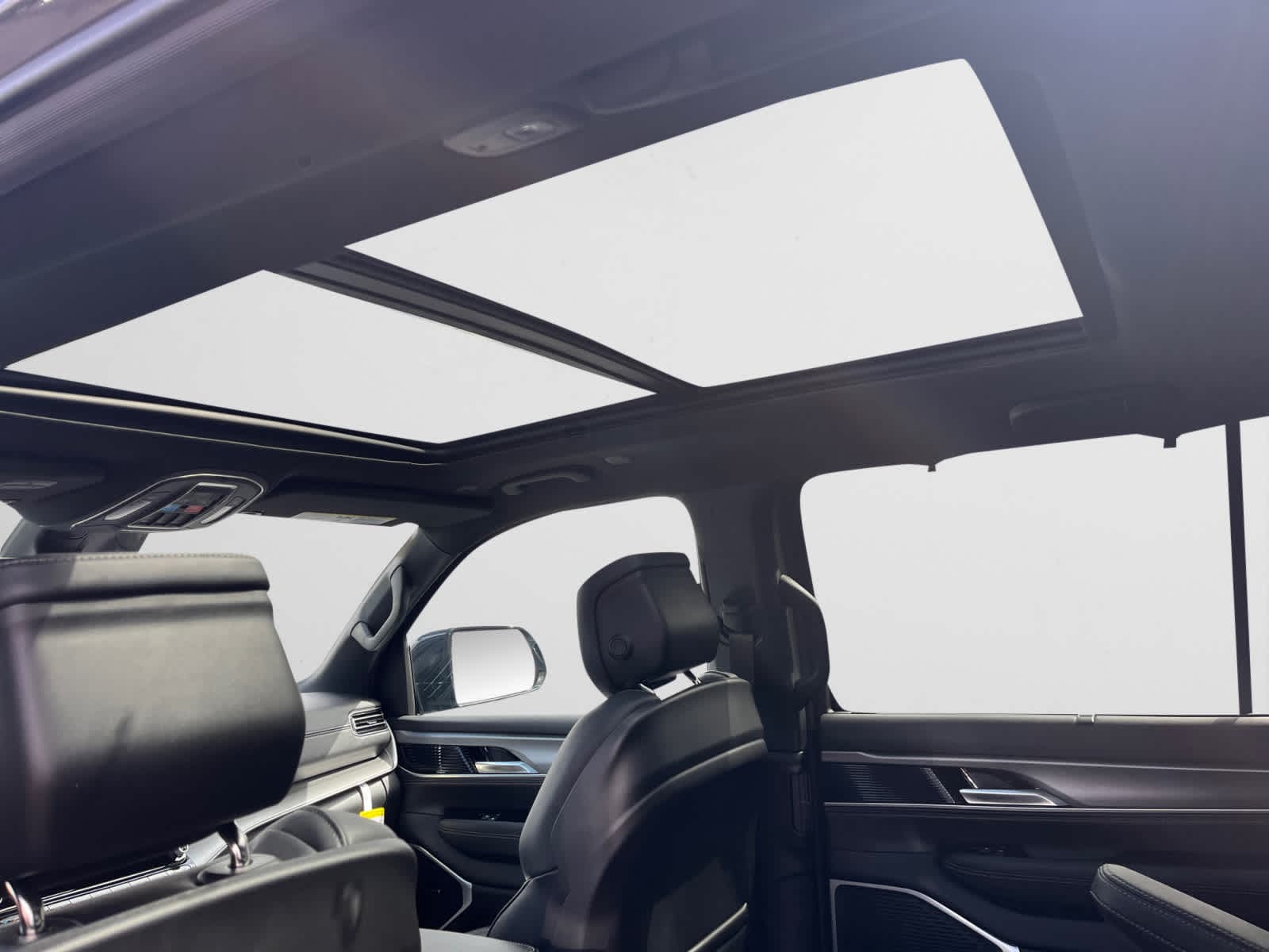 new 2025 Jeep Wagoneer car, priced at $80,675