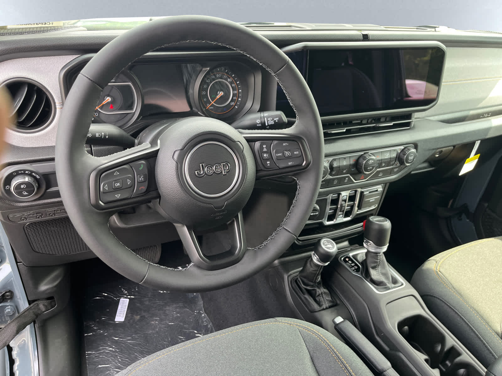 new 2025 Jeep Gladiator car, priced at $47,210
