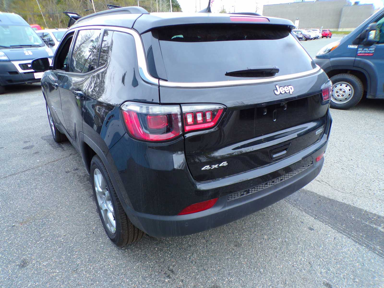 new 2024 Jeep Compass car, priced at $35,660