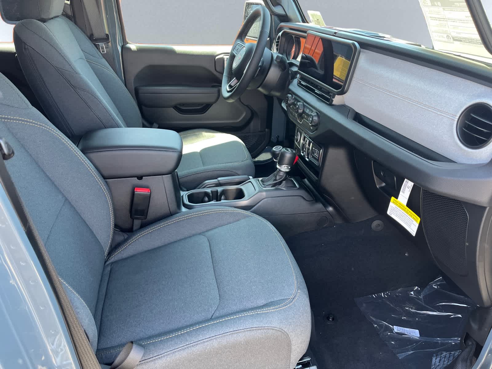 new 2025 Jeep Wrangler car, priced at $51,175