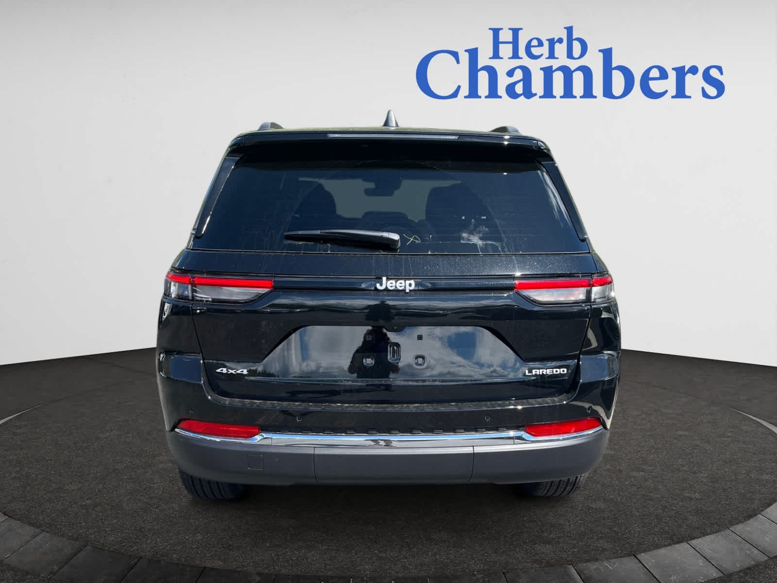 new 2025 Jeep Grand Cherokee car, priced at $42,375