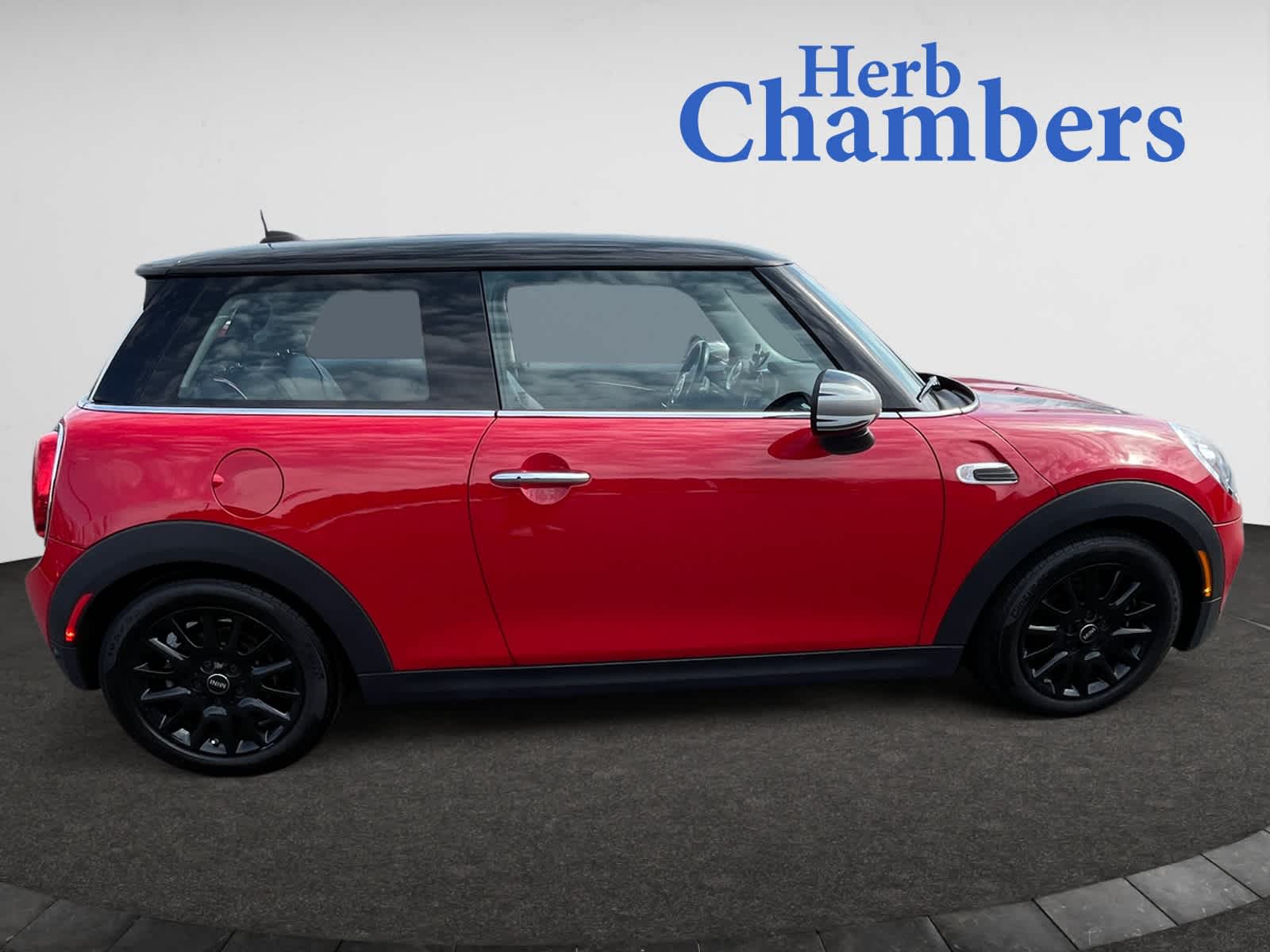 used 2019 MINI Hardtop 2 Door car, priced at $15,488