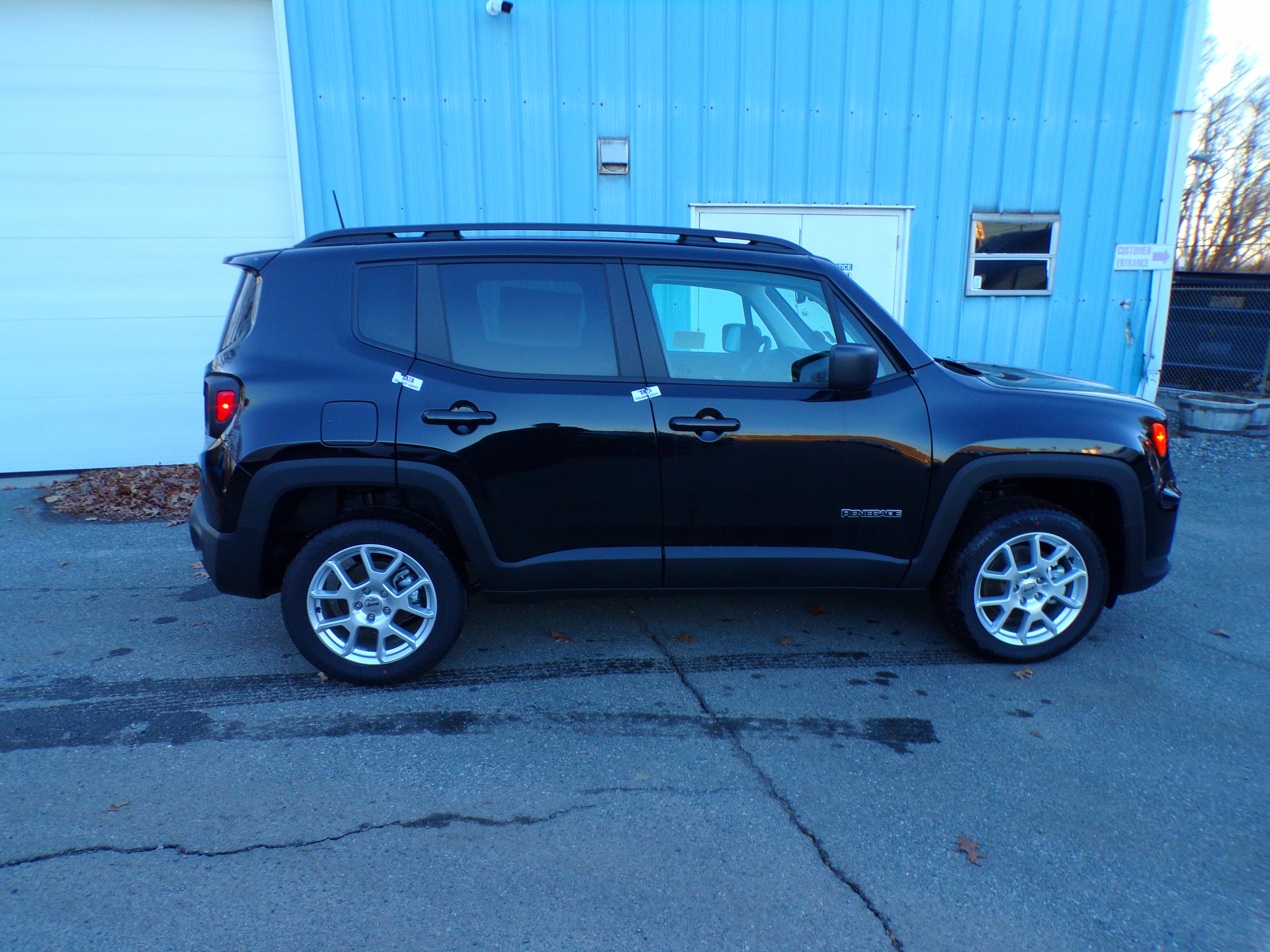 used 2023 Jeep Renegade car, priced at $27,610