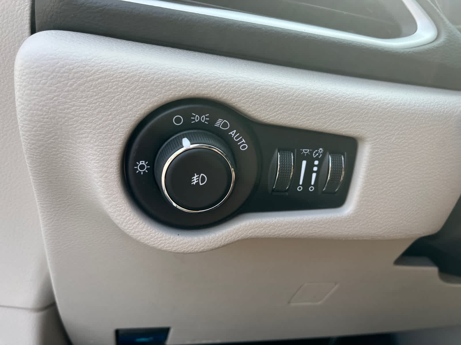 used 2022 Chrysler Pacifica car, priced at $21,988