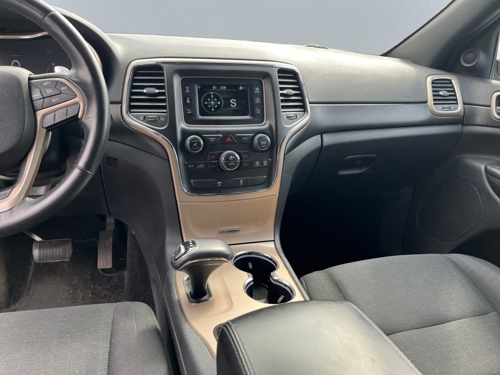 used 2015 Jeep Grand Cherokee car, priced at $9,988