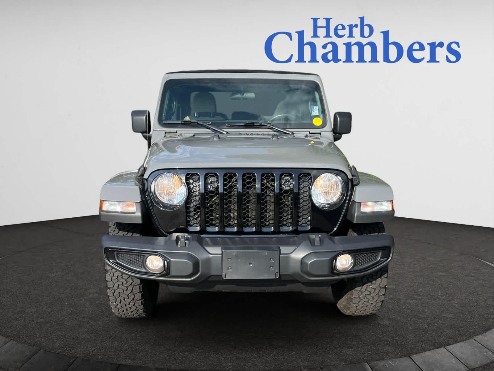 used 2021 Jeep Gladiator car, priced at $27,188