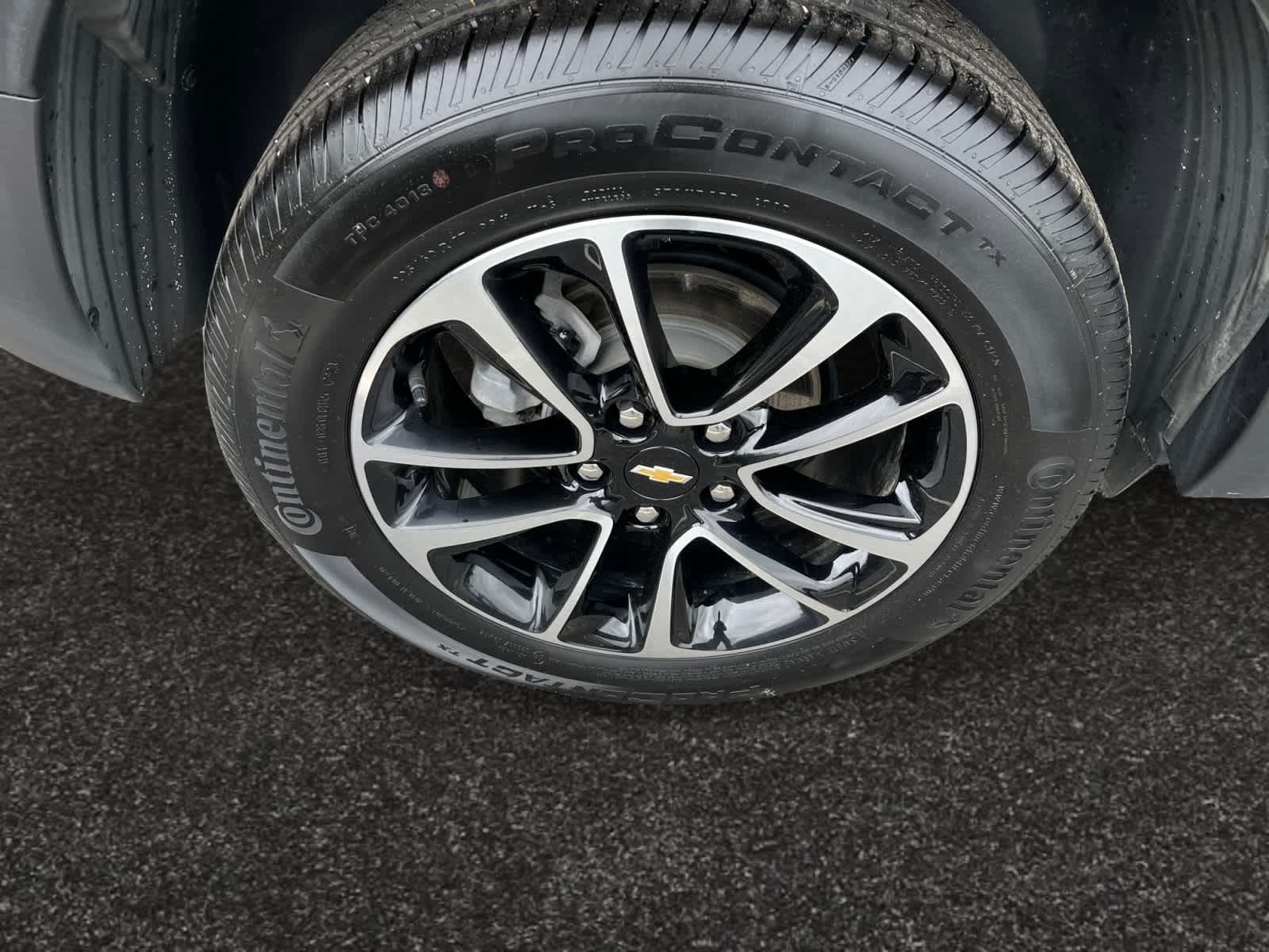 used 2024 Chevrolet TrailBlazer car, priced at $28,898