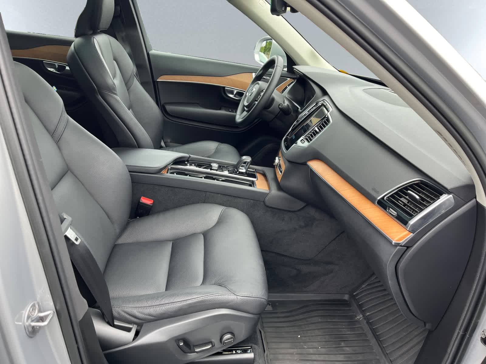 used 2023 Volvo XC90 car, priced at $48,858