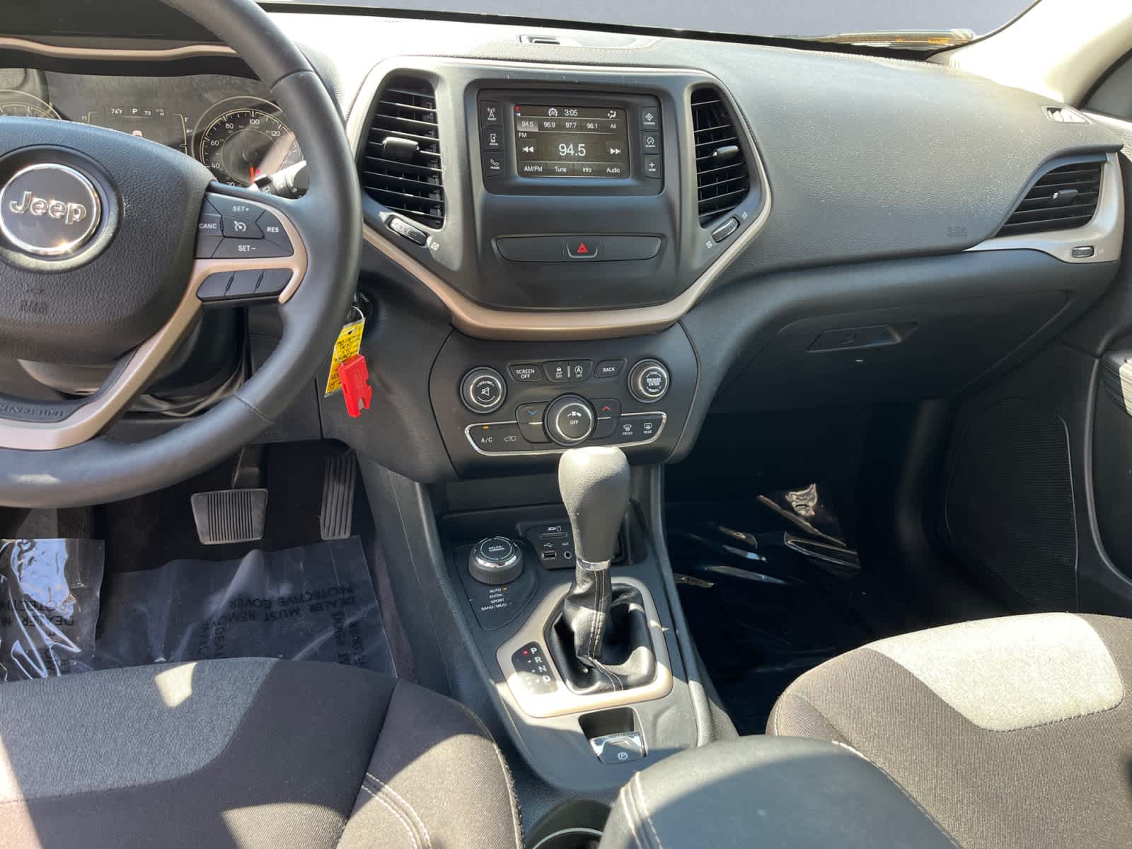 used 2016 Jeep Cherokee car, priced at $13,988