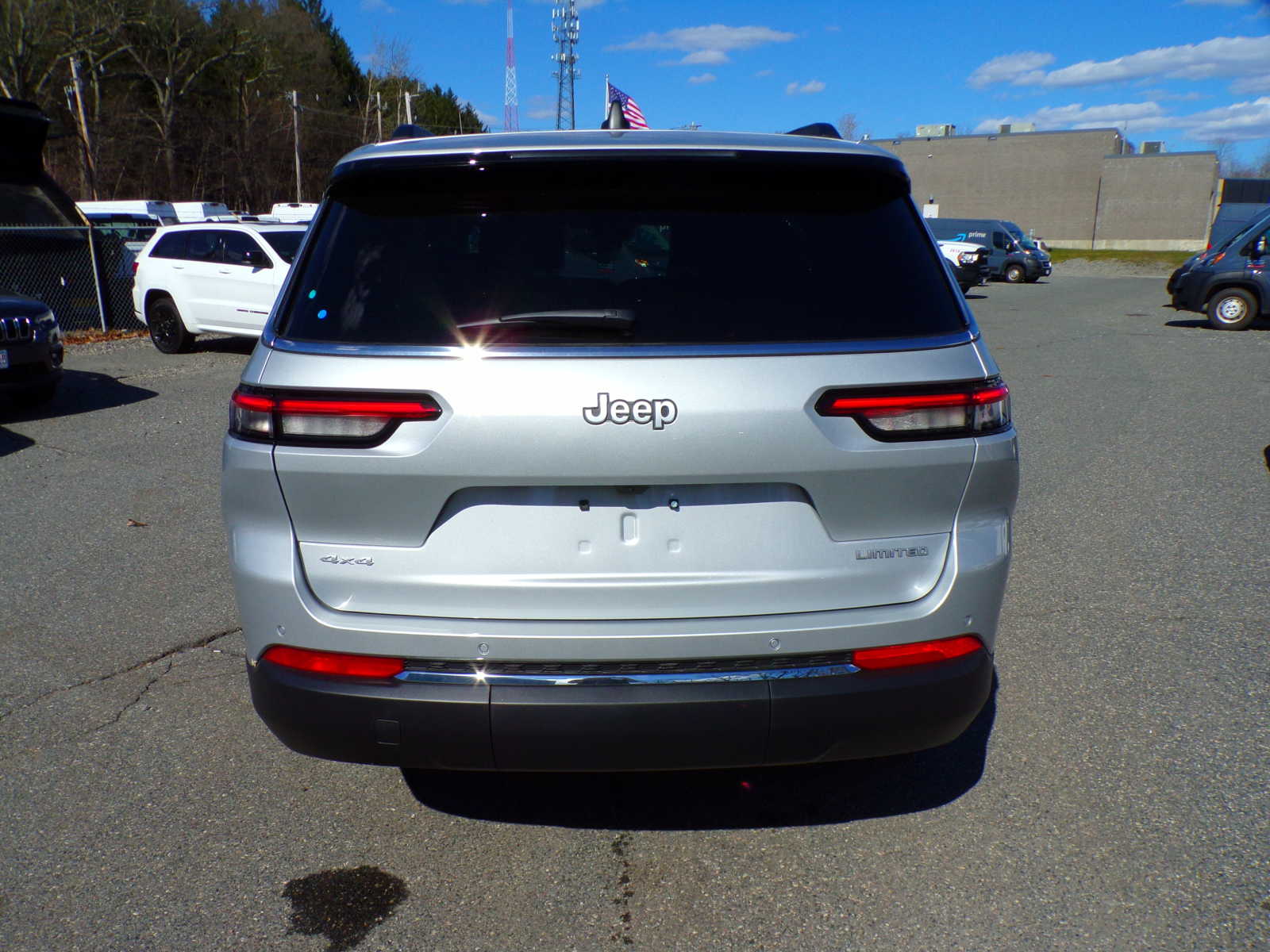 new 2024 Jeep Grand Cherokee car, priced at $57,735