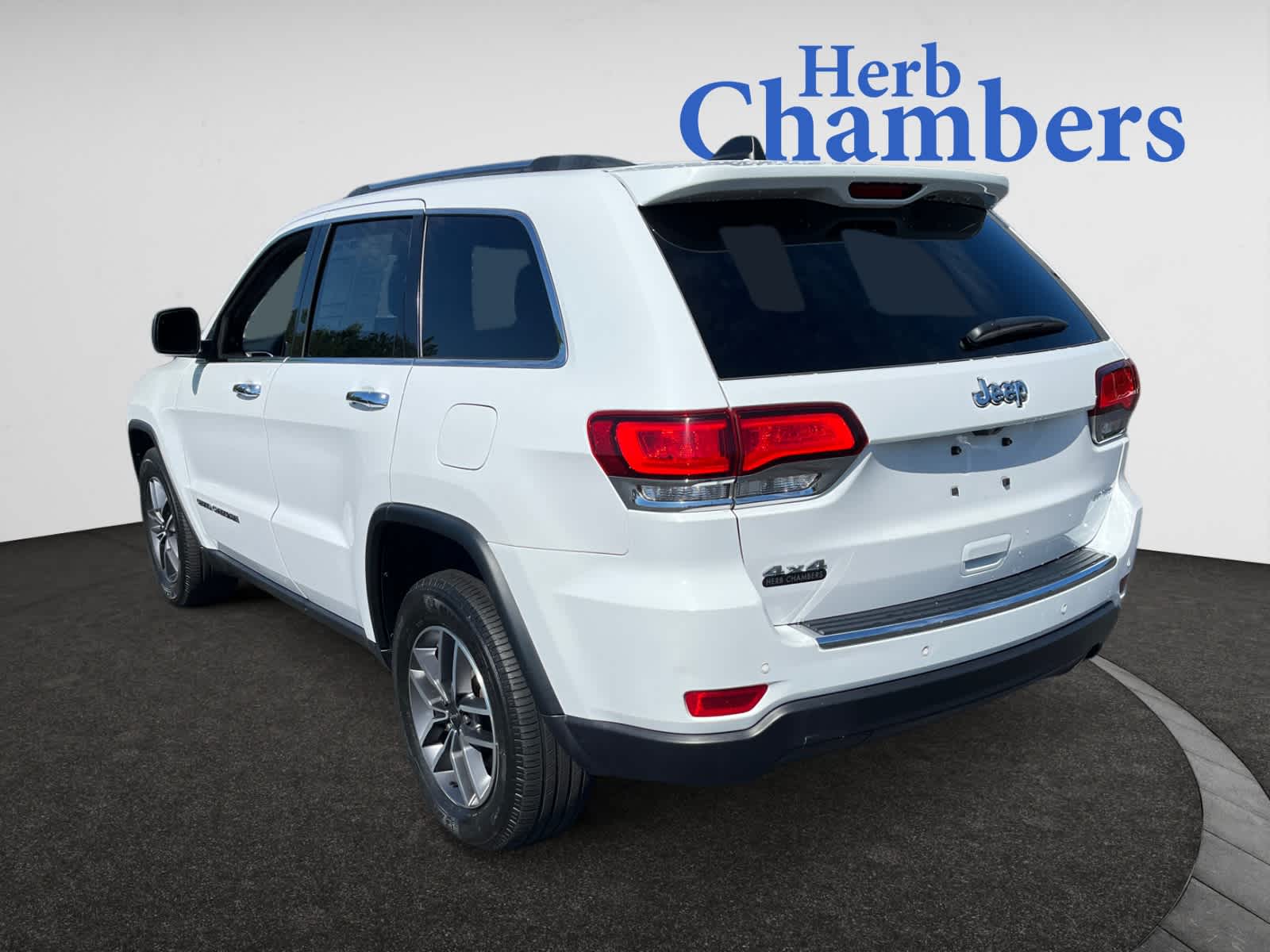 used 2021 Jeep Grand Cherokee car, priced at $27,998