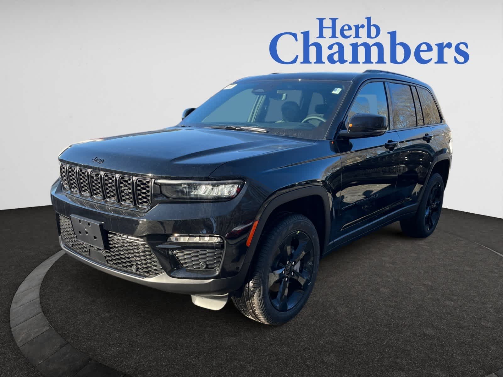 new 2025 Jeep Grand Cherokee car, priced at $55,460