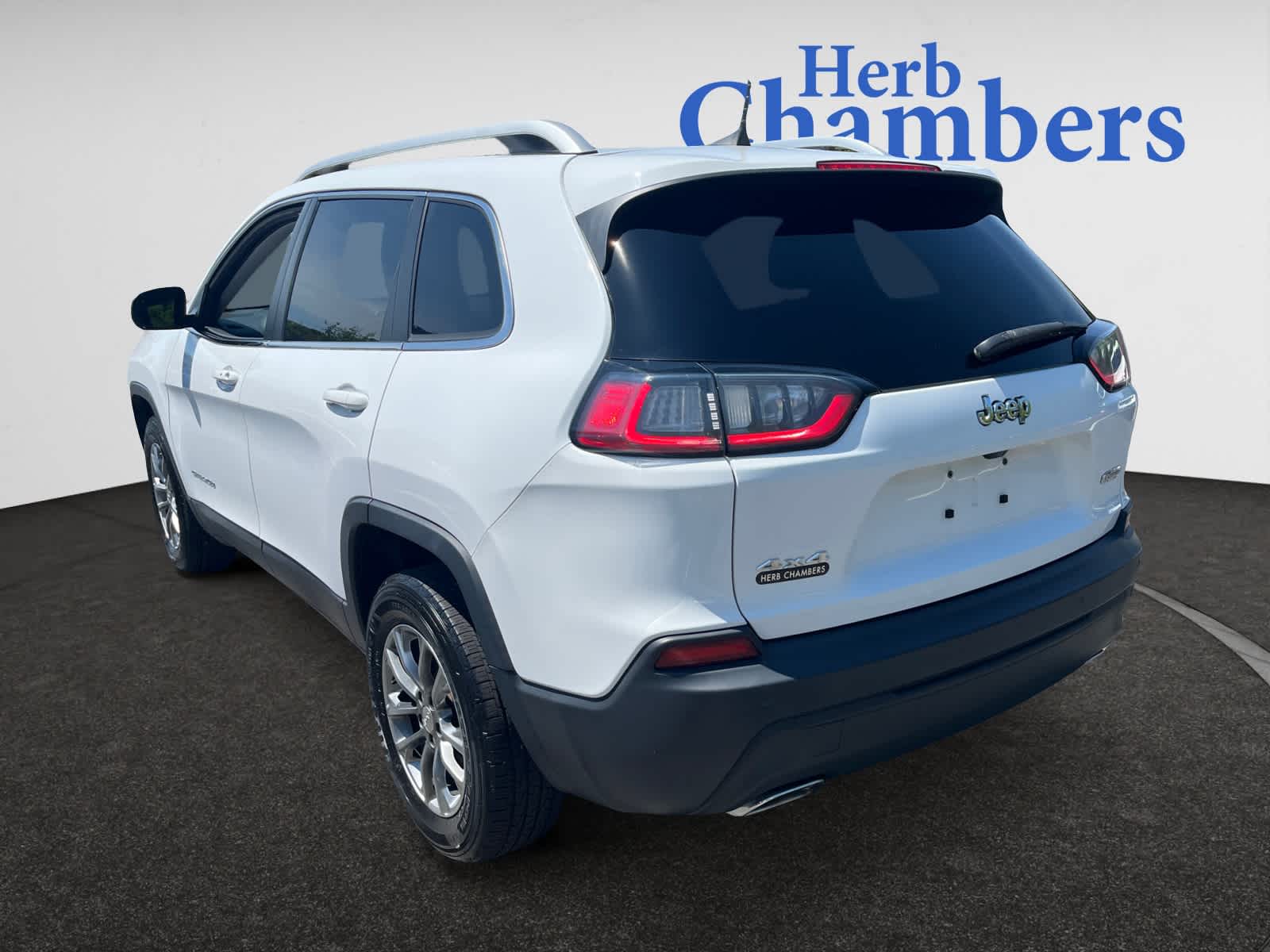 used 2019 Jeep Cherokee car, priced at $19,498