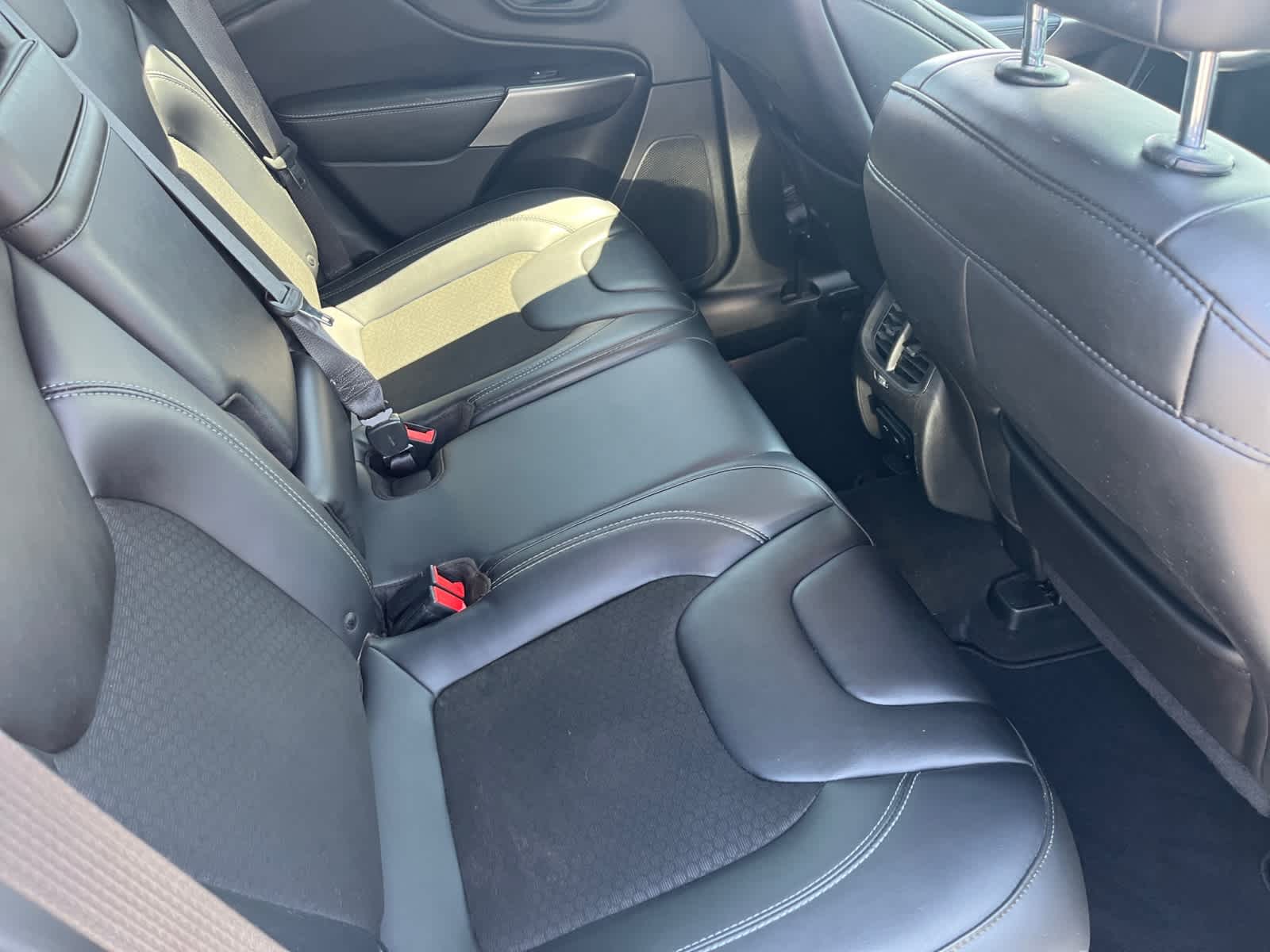 used 2019 Jeep Cherokee car, priced at $19,498