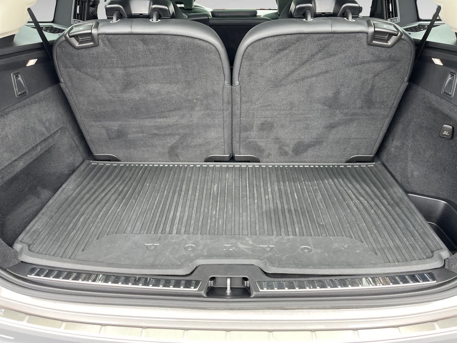 used 2023 Volvo XC90 car, priced at $48,858