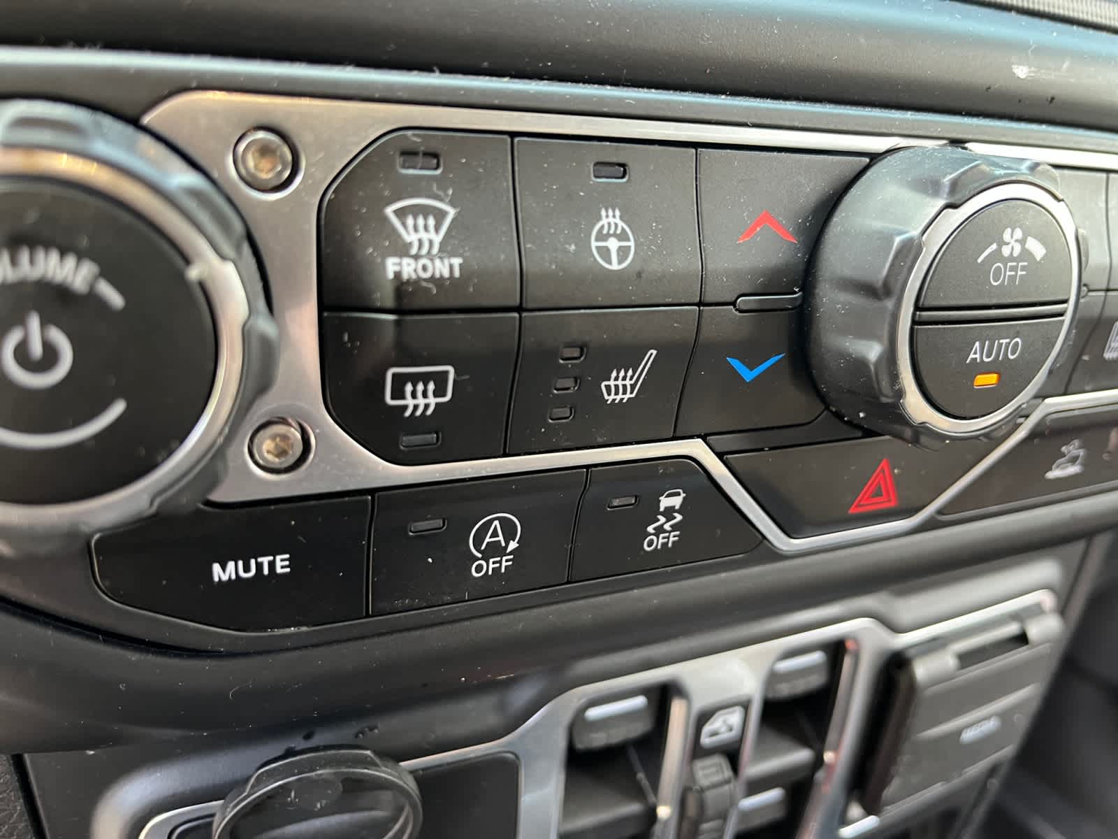 used 2021 Jeep Gladiator car, priced at $35,888