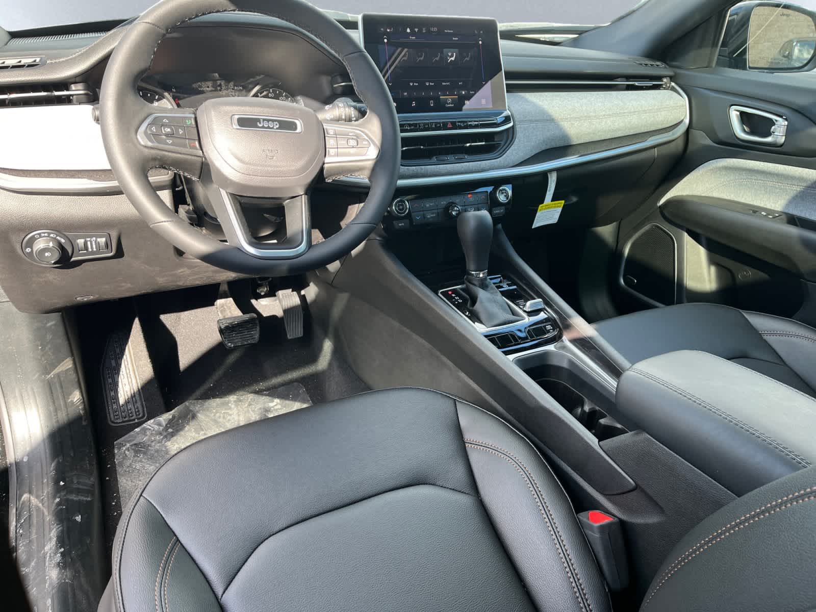 new 2024 Jeep Compass car, priced at $40,510