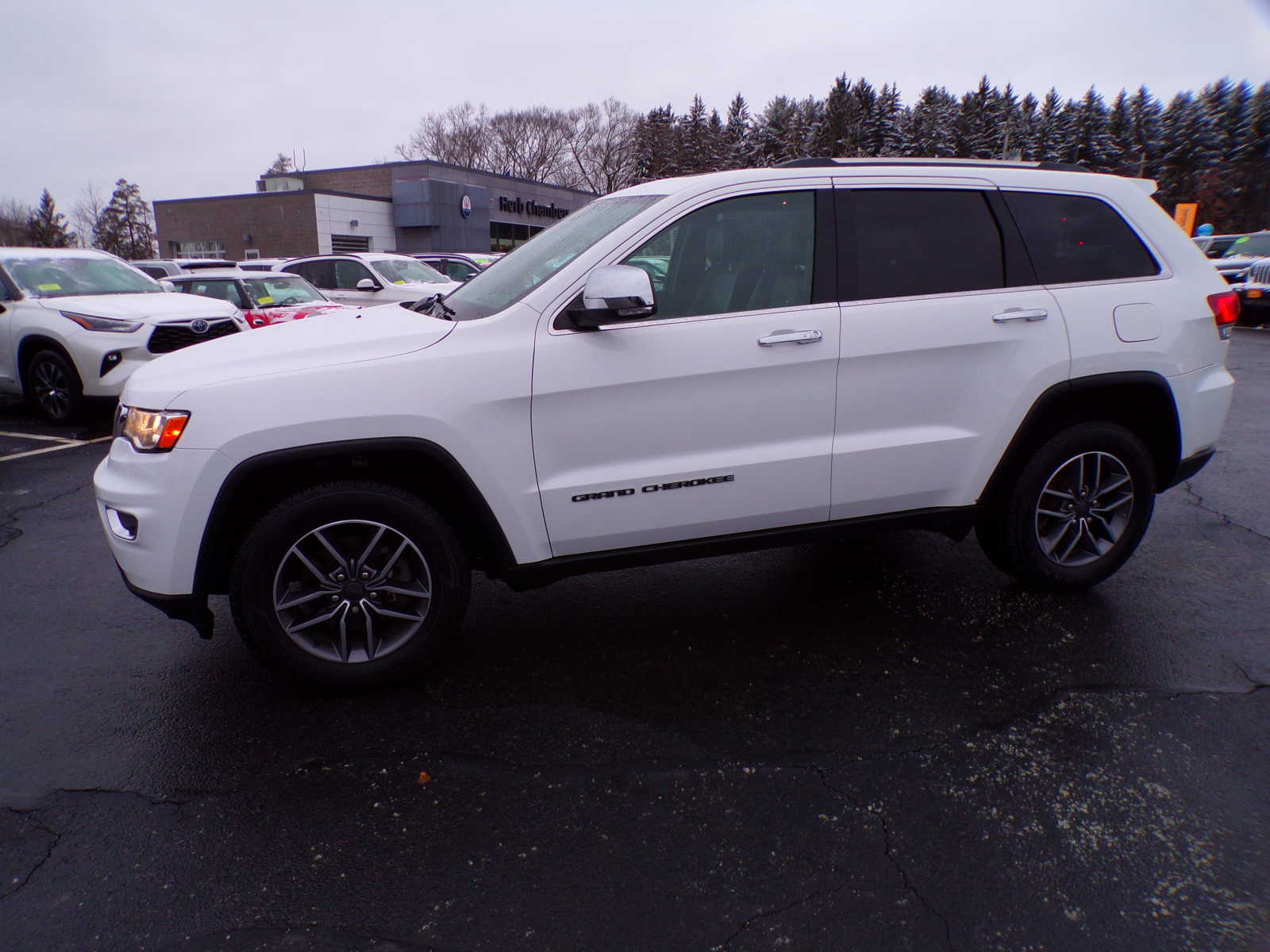 used 2020 Jeep Grand Cherokee car, priced at $25,298