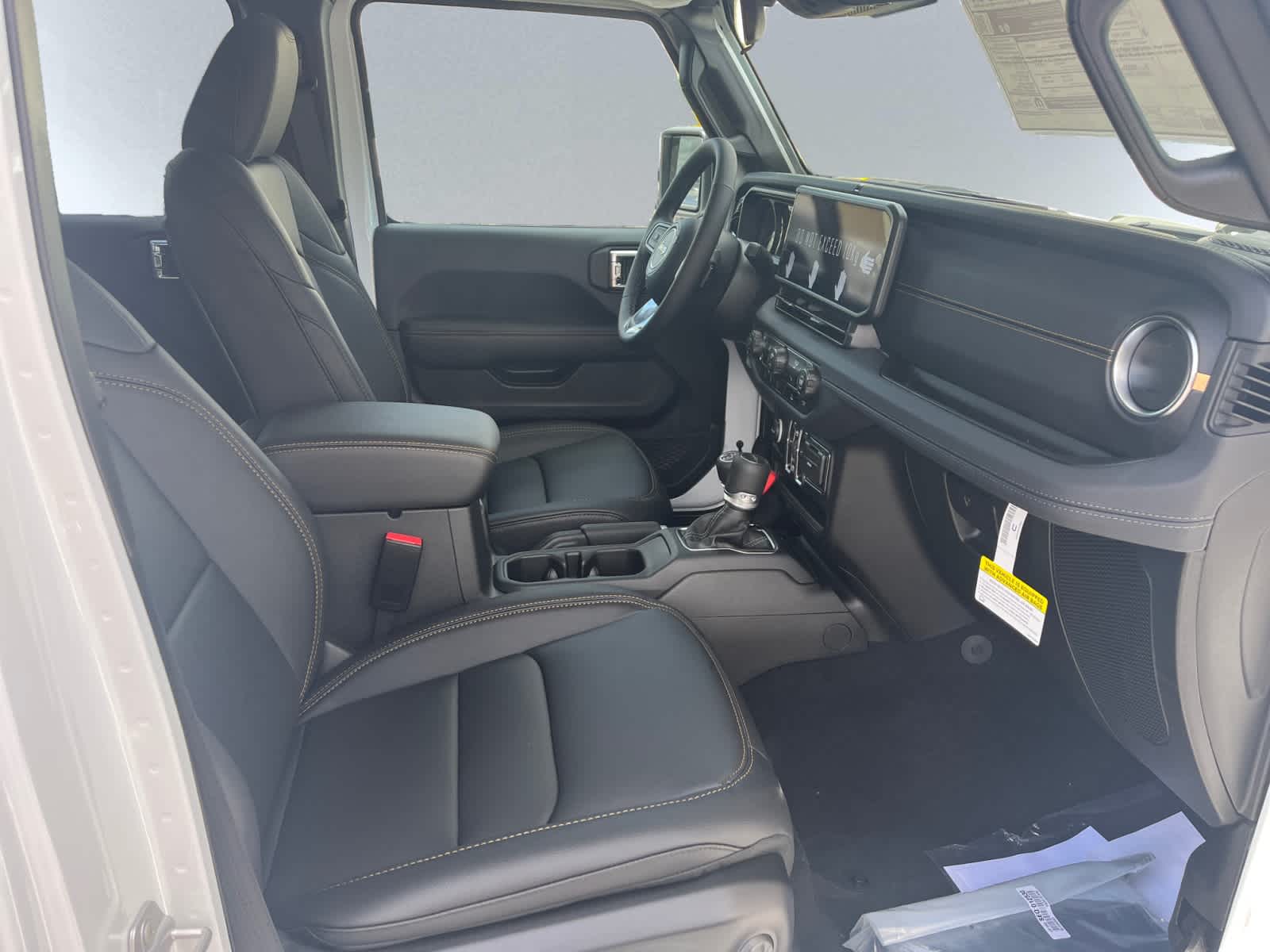 new 2025 Jeep Gladiator car, priced at $48,815
