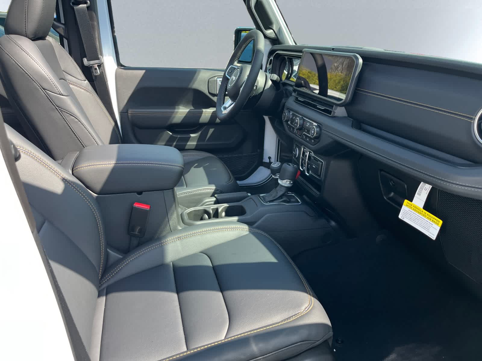 new 2025 Jeep Wrangler car, priced at $61,345