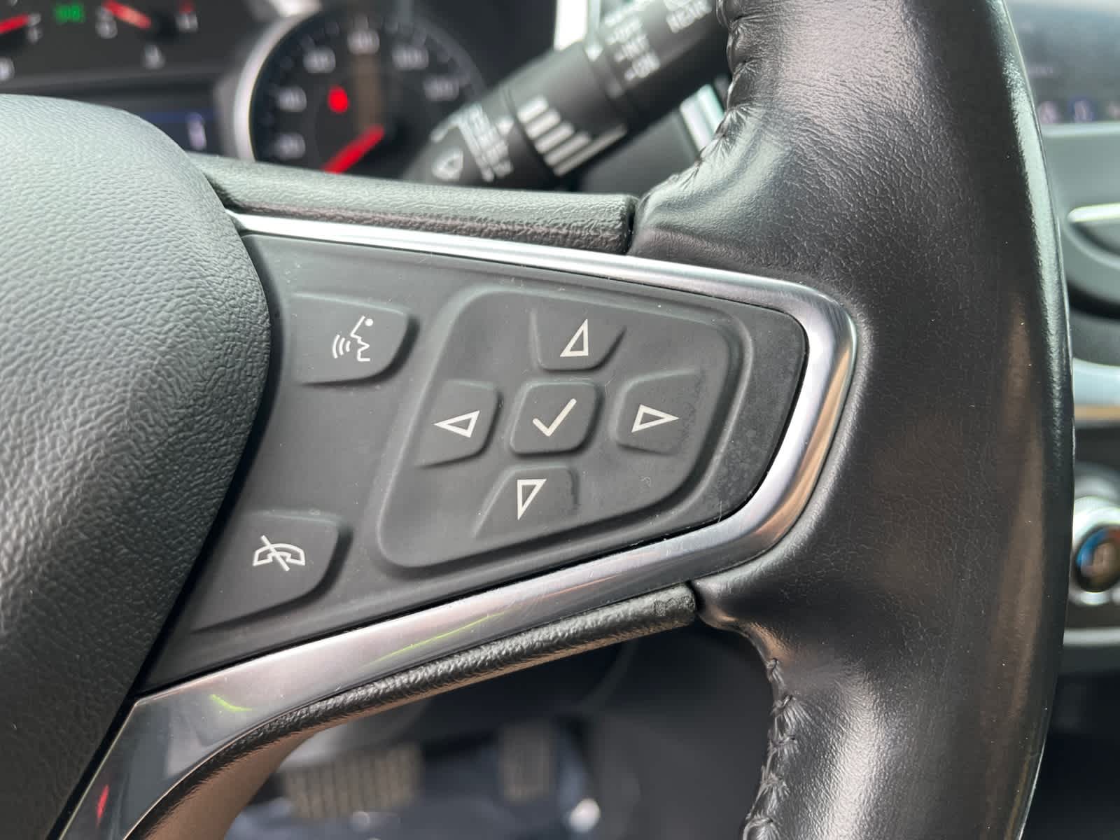 used 2020 Chevrolet Equinox car, priced at $19,448