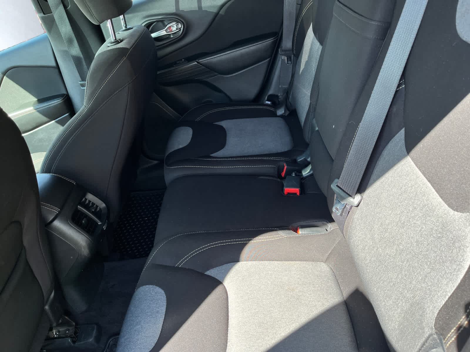 used 2016 Jeep Cherokee car, priced at $13,988