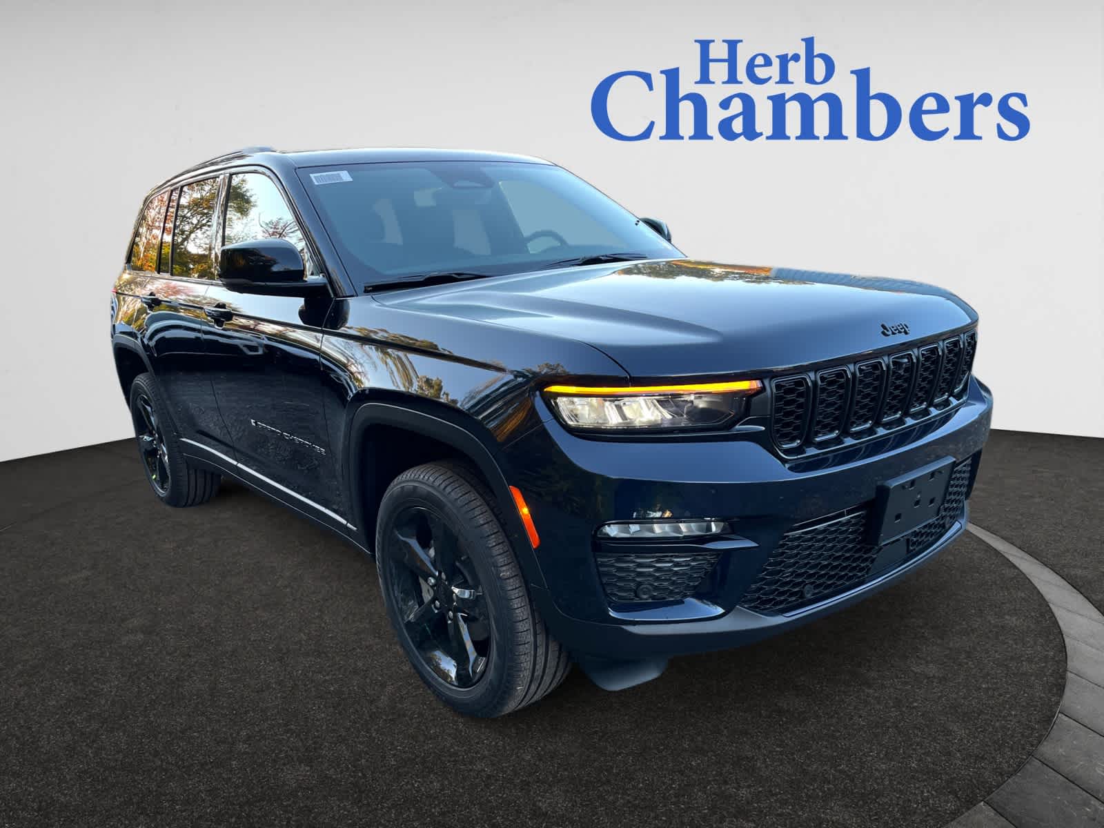 new 2025 Jeep Grand Cherokee car, priced at $55,460