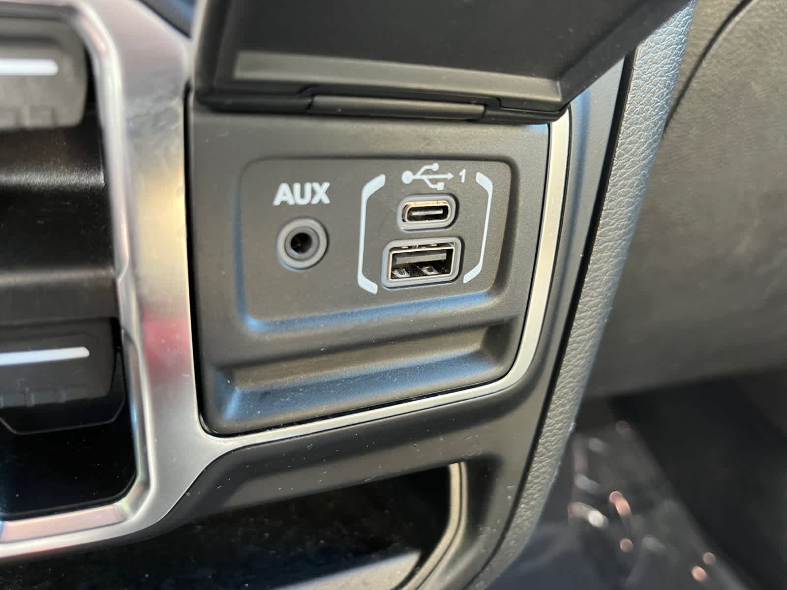 used 2021 Jeep Gladiator car, priced at $27,188