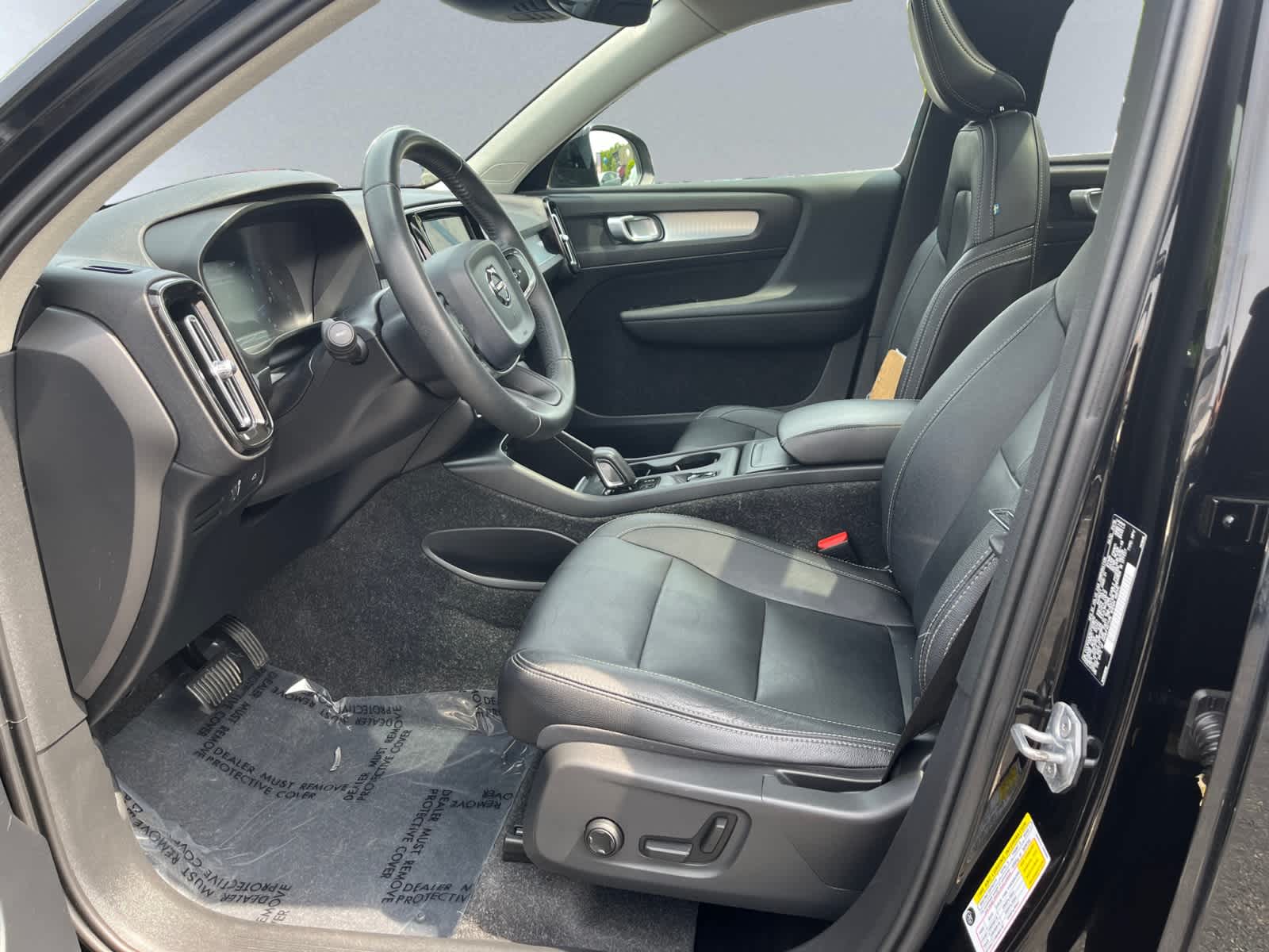 used 2019 Volvo XC40 car, priced at $19,788