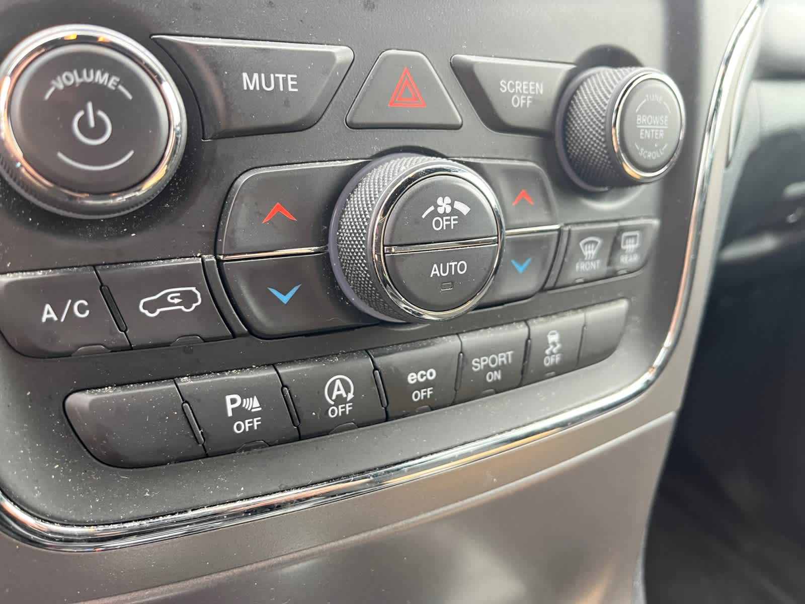 used 2021 Jeep Grand Cherokee car, priced at $27,988