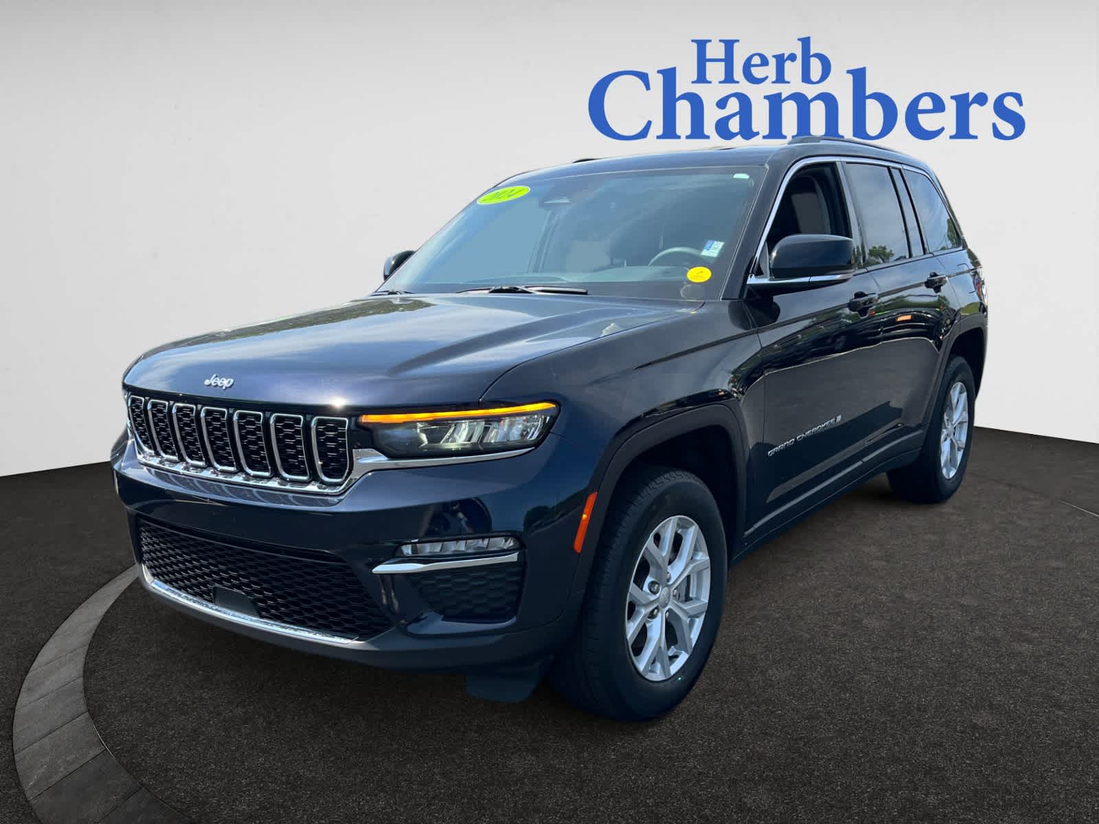 used 2024 Jeep Grand Cherokee car, priced at $39,998