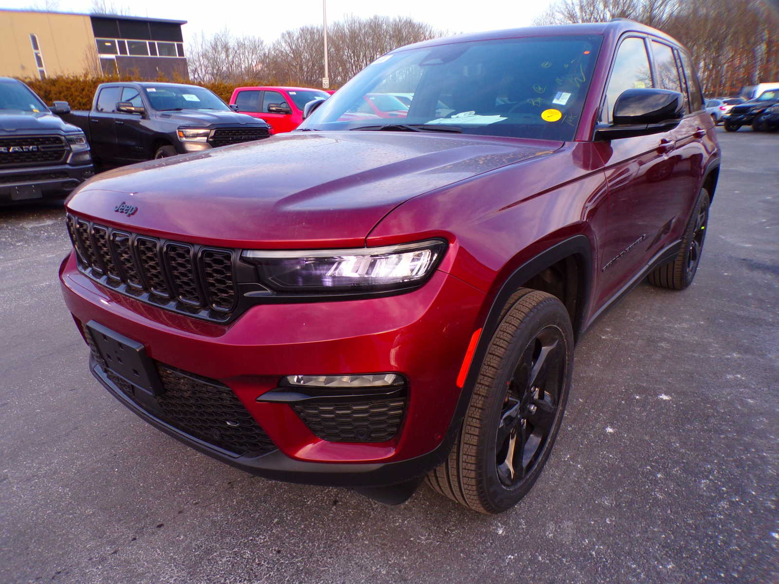 new 2024 Jeep Grand Cherokee car, priced at $58,235