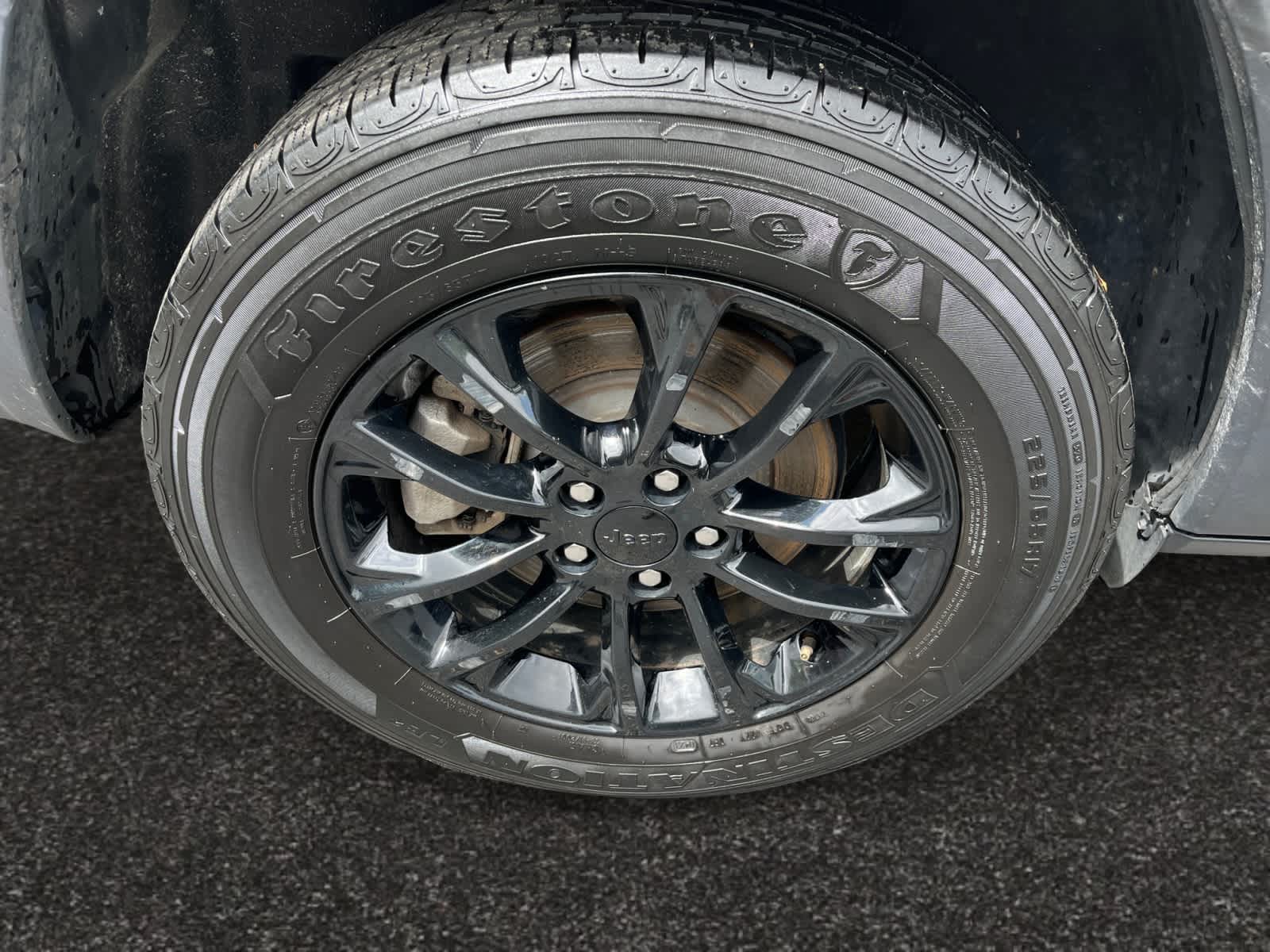 used 2023 Jeep Cherokee car, priced at $24,888
