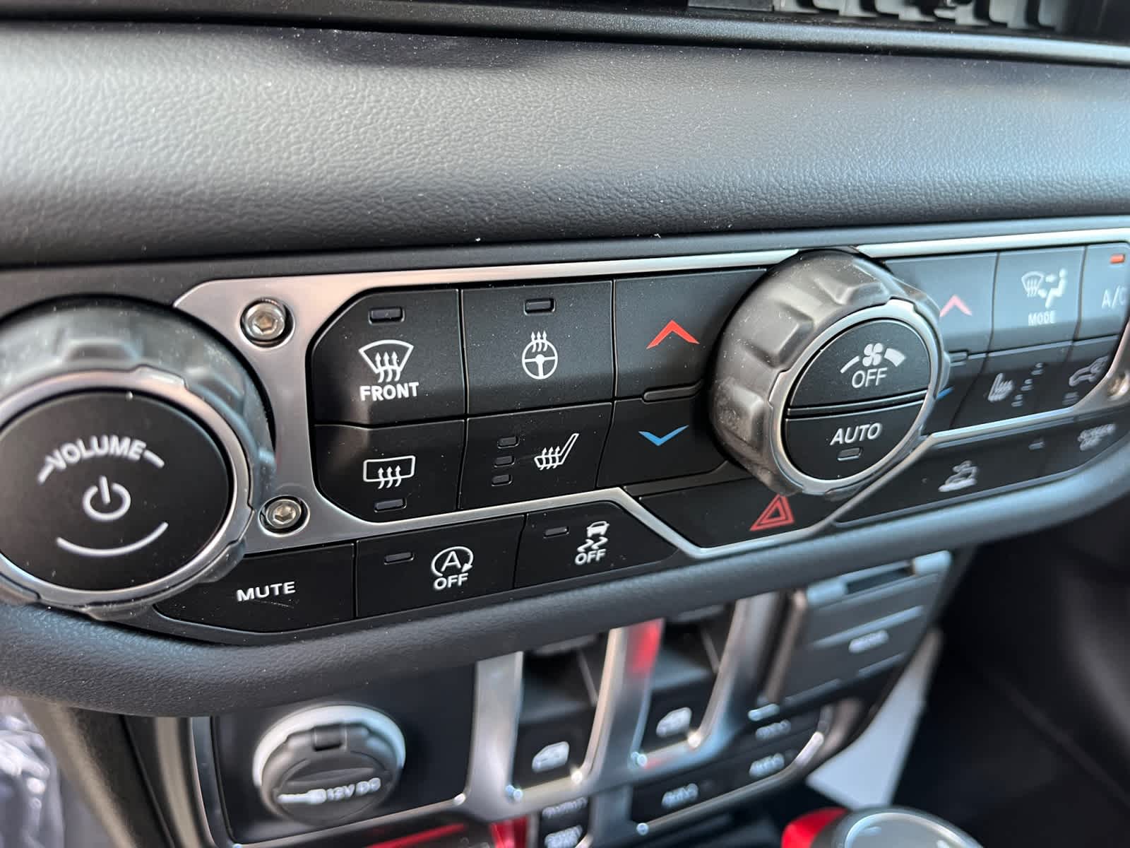 new 2025 Jeep Wrangler car, priced at $60,995