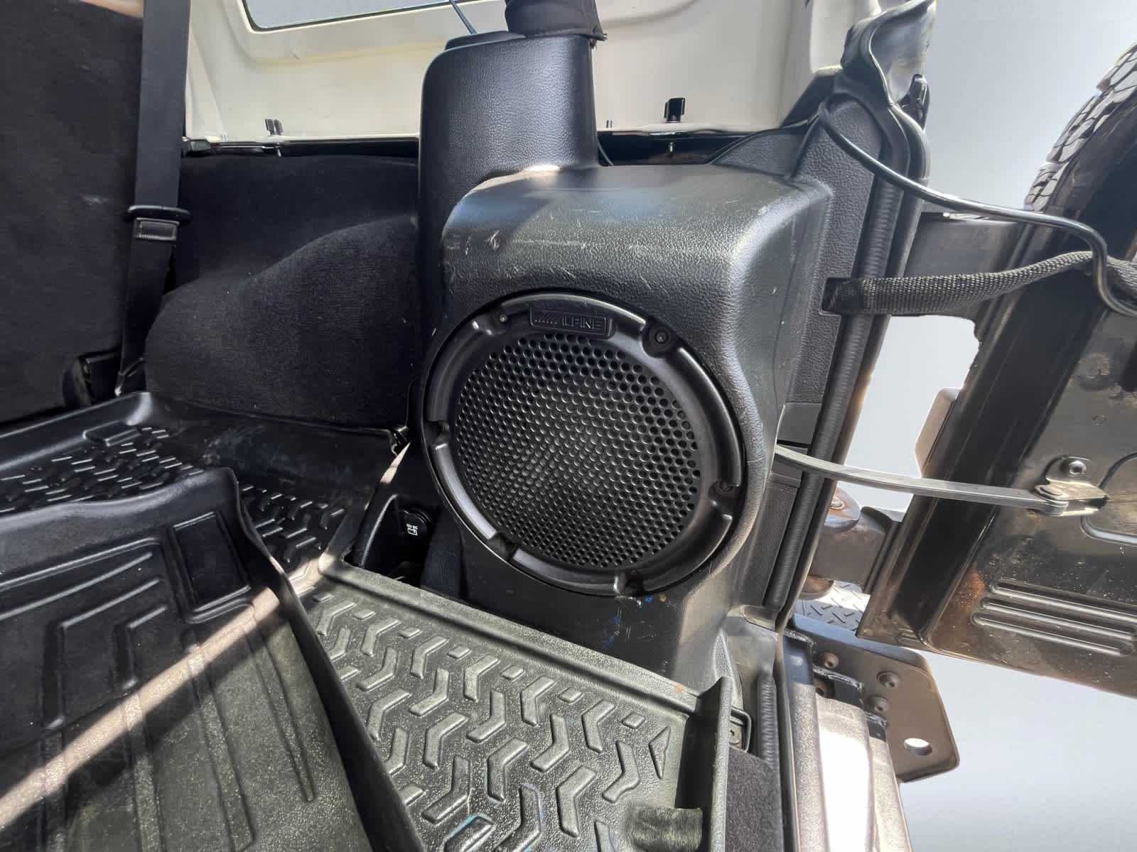 used 2013 Jeep Wrangler Unlimited car, priced at $18,998