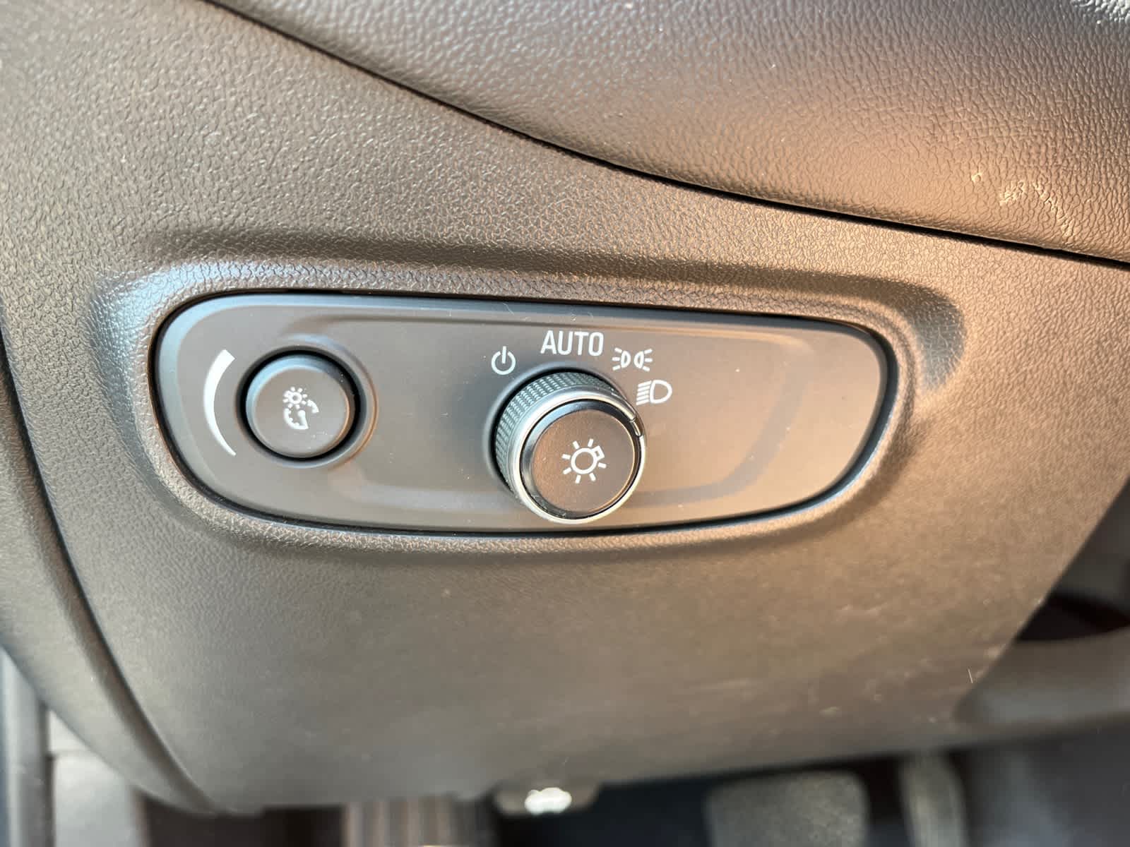 used 2019 Chevrolet Equinox car, priced at $16,688