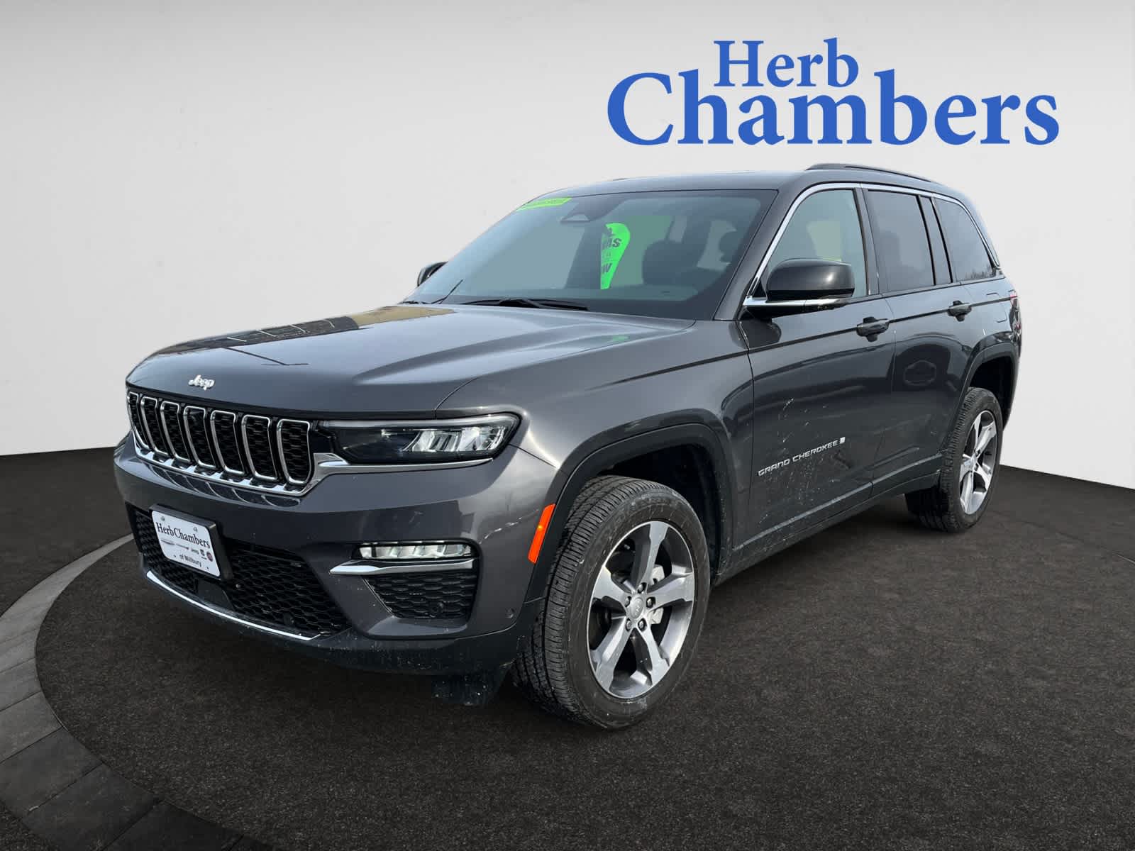 new 2024 Jeep Grand Cherokee car, priced at $58,135