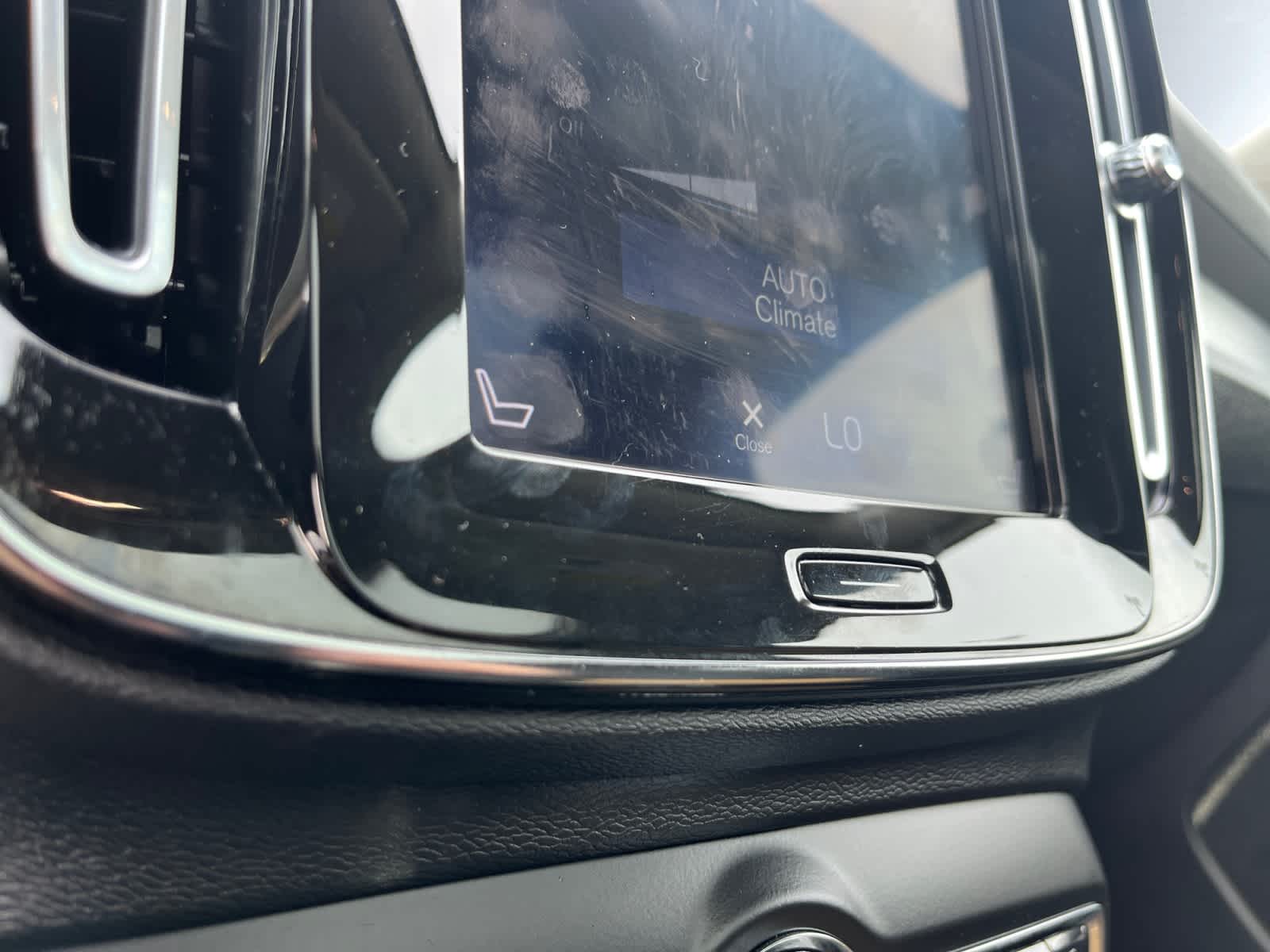 used 2019 Volvo XC40 car, priced at $19,788