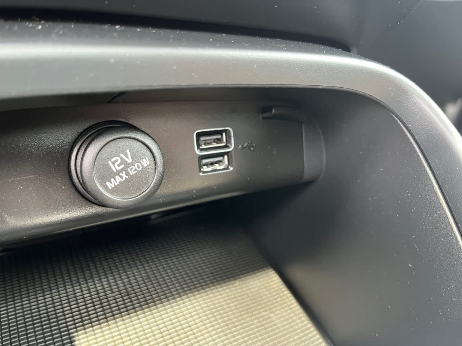 used 2019 Volvo XC40 car, priced at $19,788