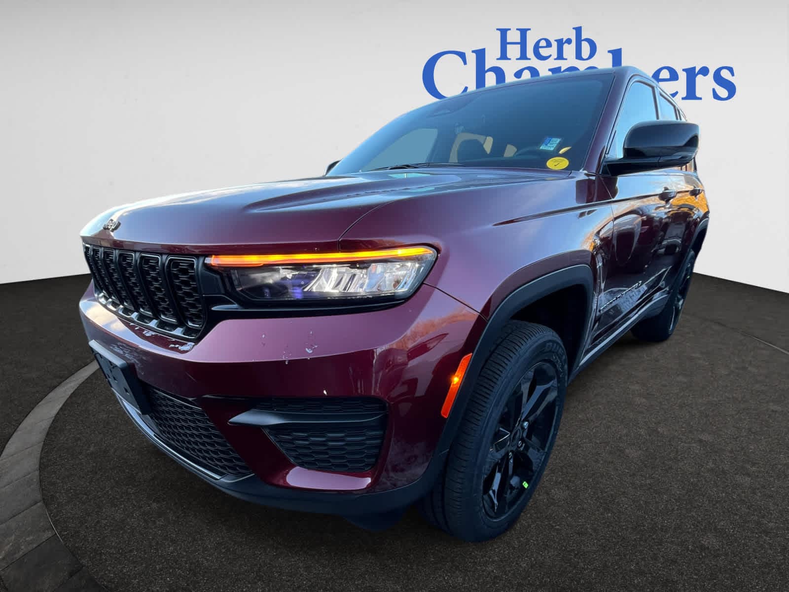 new 2025 Jeep Grand Cherokee car, priced at $48,175