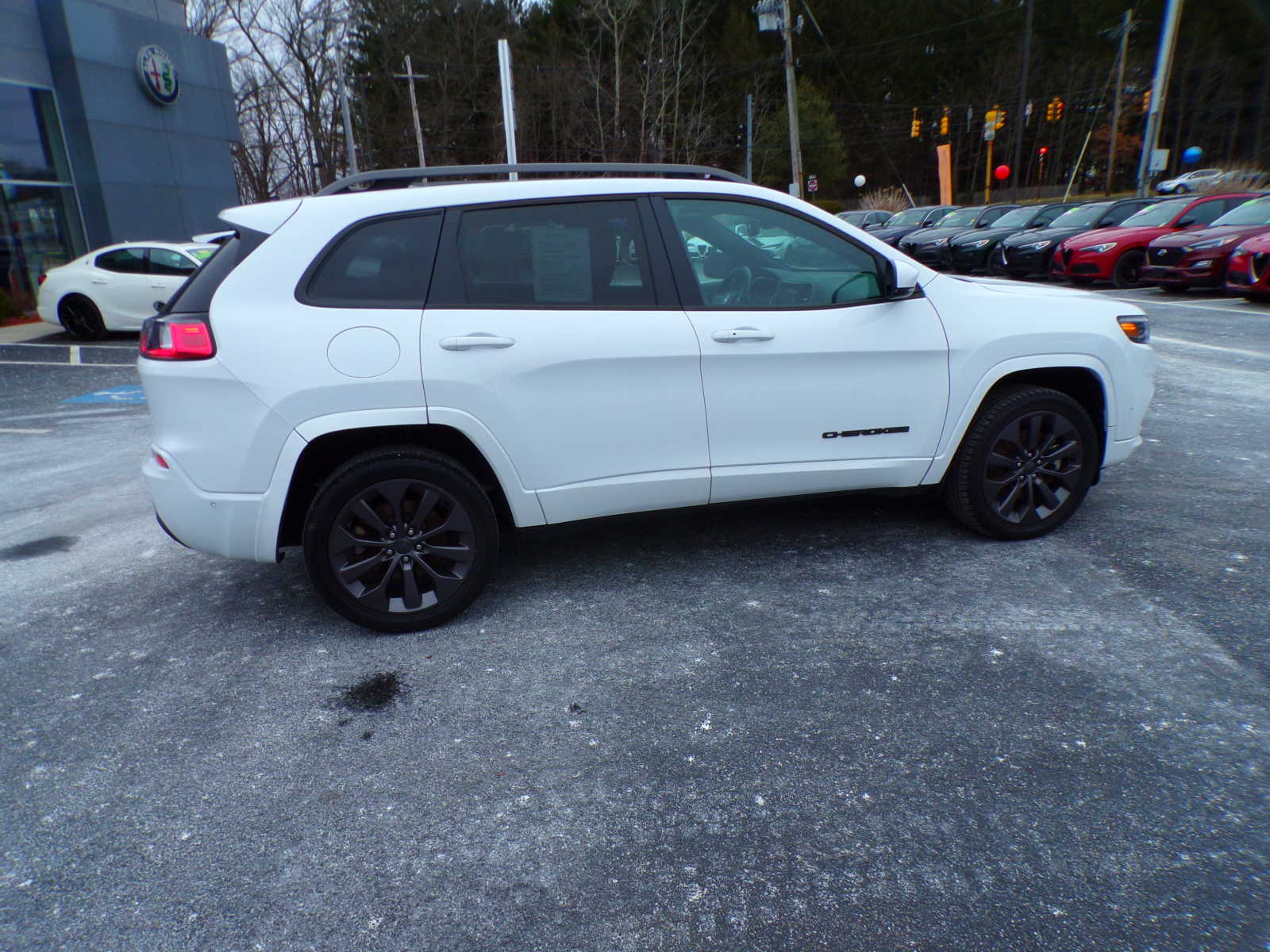 used 2021 Jeep Cherokee car, priced at $27,698