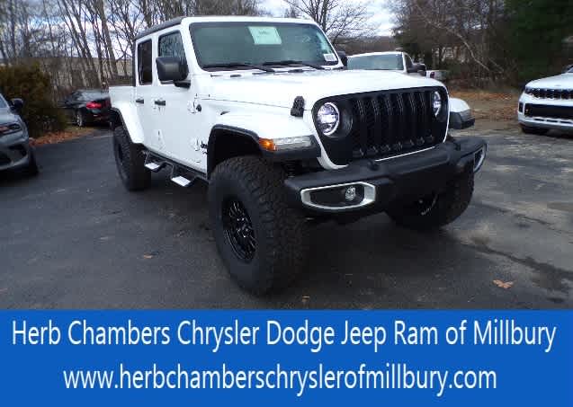 new 2023 Jeep Gladiator car, priced at $75,898