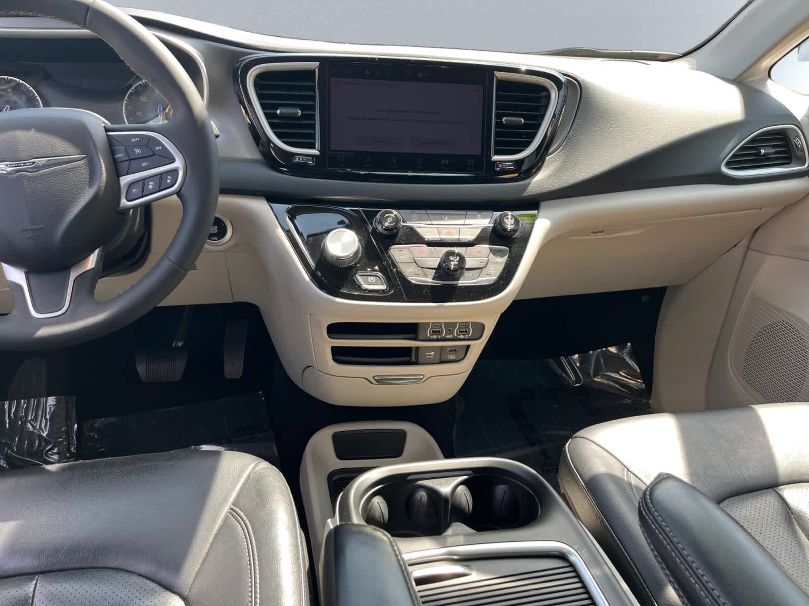 used 2022 Chrysler Pacifica car, priced at $21,988