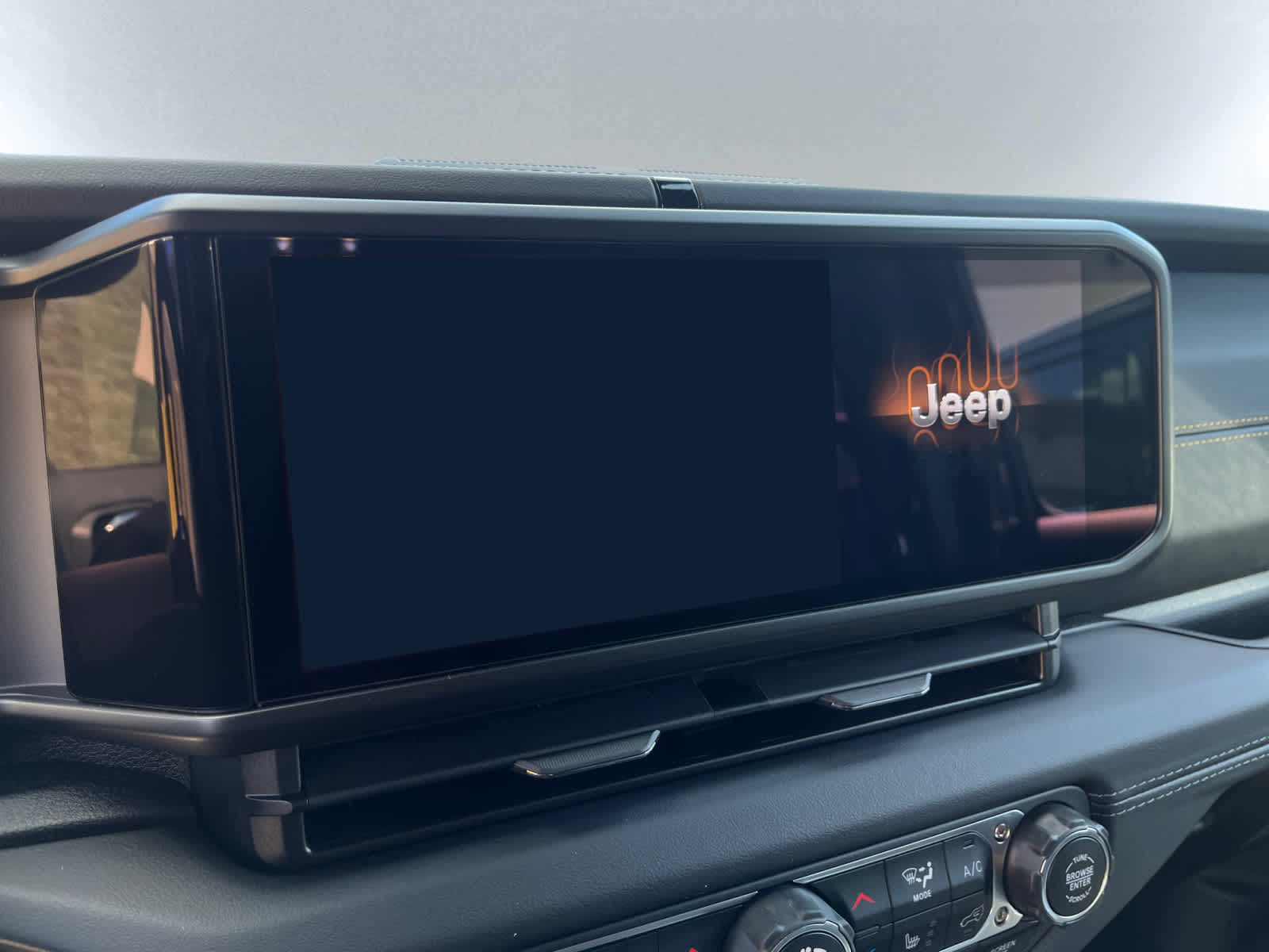 new 2025 Jeep Wrangler car, priced at $59,120