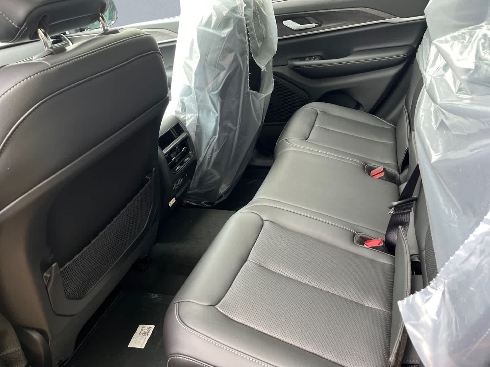 new 2025 Jeep Grand Cherokee car, priced at $52,935