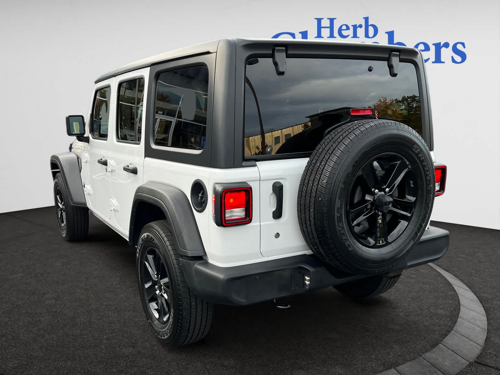 used 2019 Jeep Wrangler Unlimited car, priced at $28,998