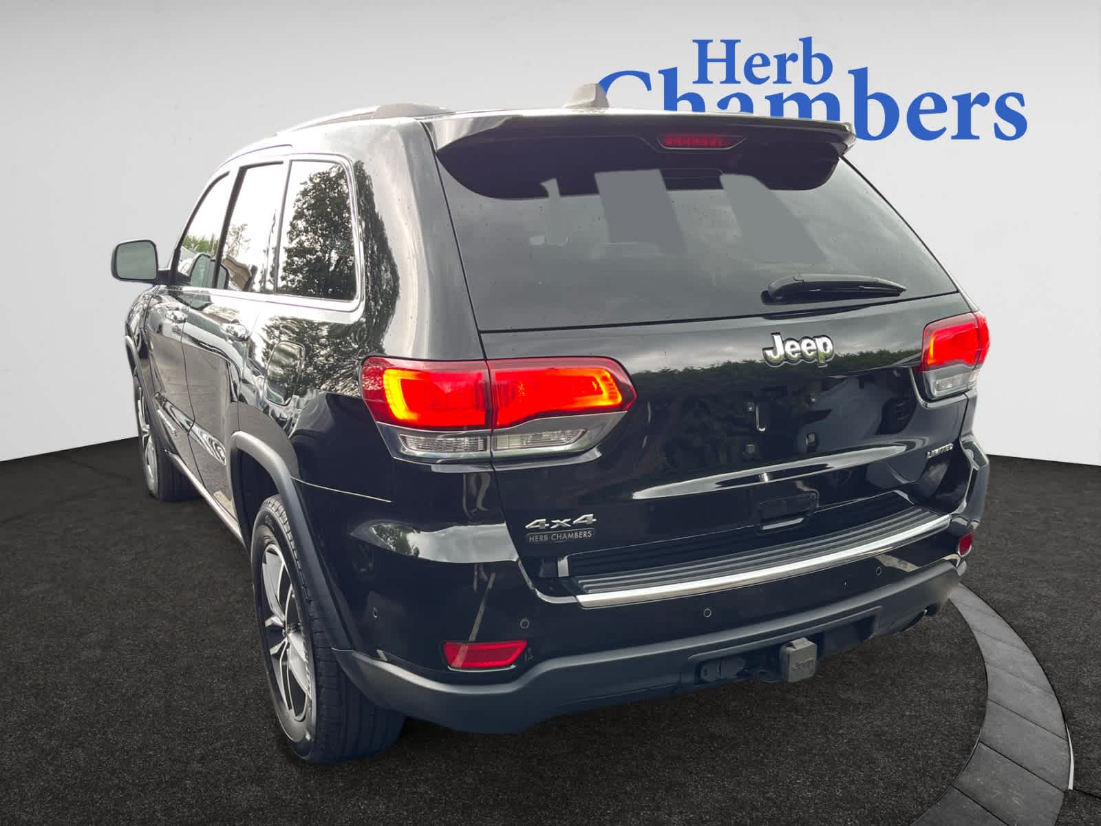 used 2020 Jeep Grand Cherokee car, priced at $25,488